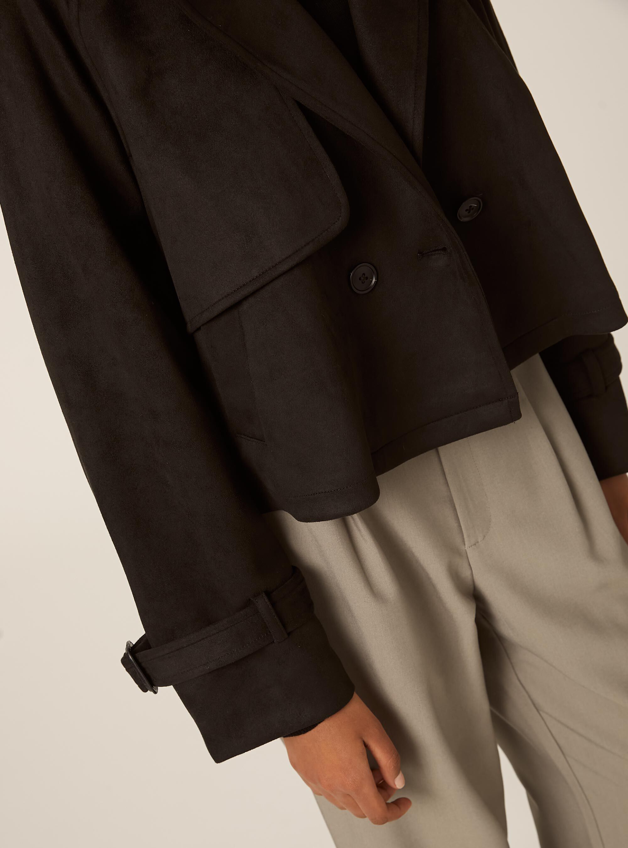Cropped suede-effect trench coat, BK1 BLACK