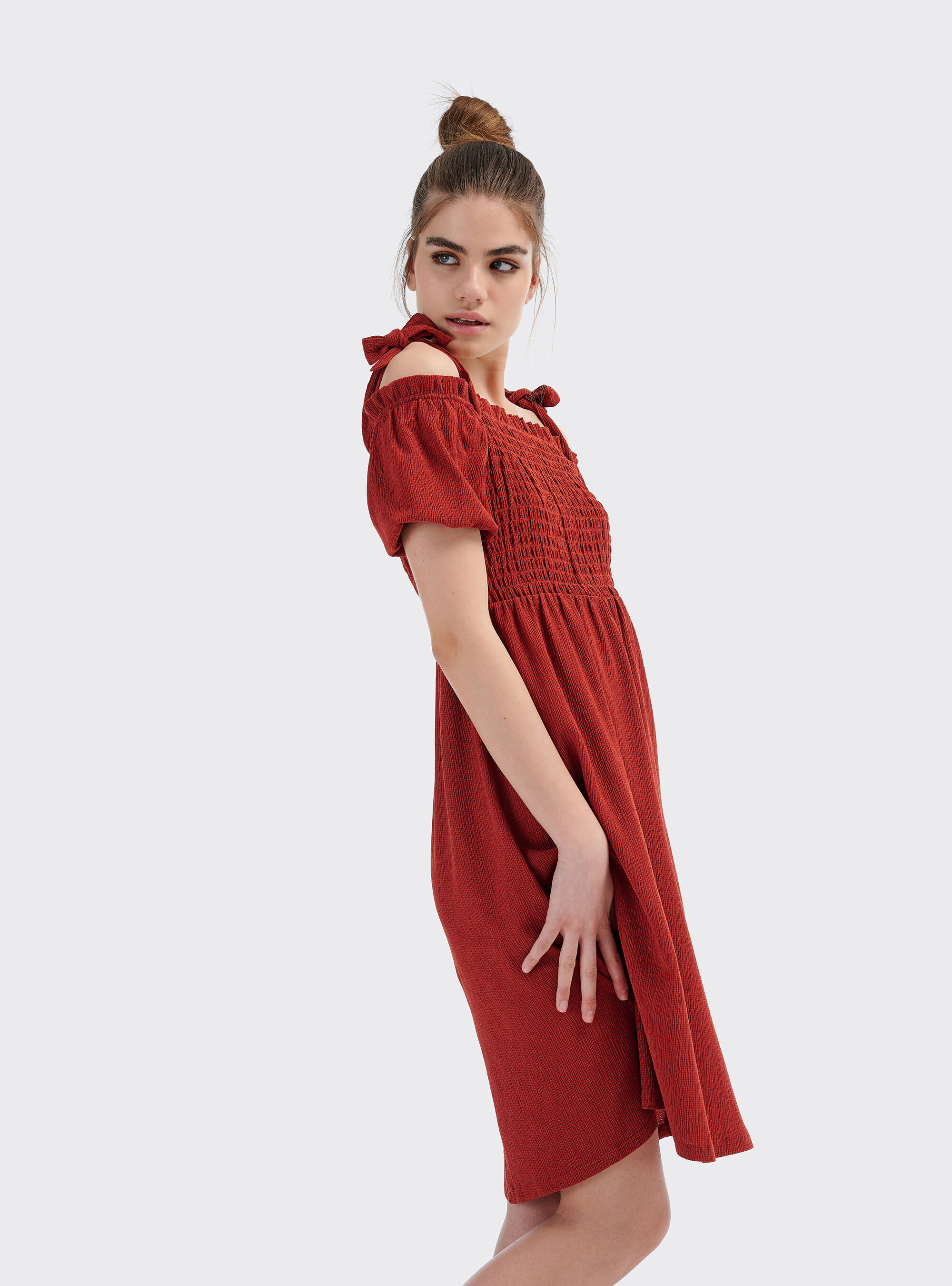 Off-the-shoulder midi dress, RUSTY