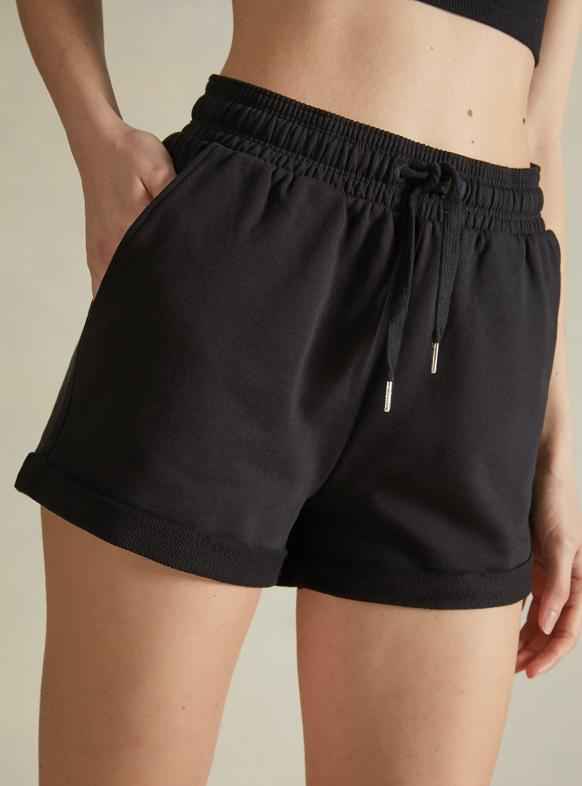 Plush shorts with laces, BK1 BLACK