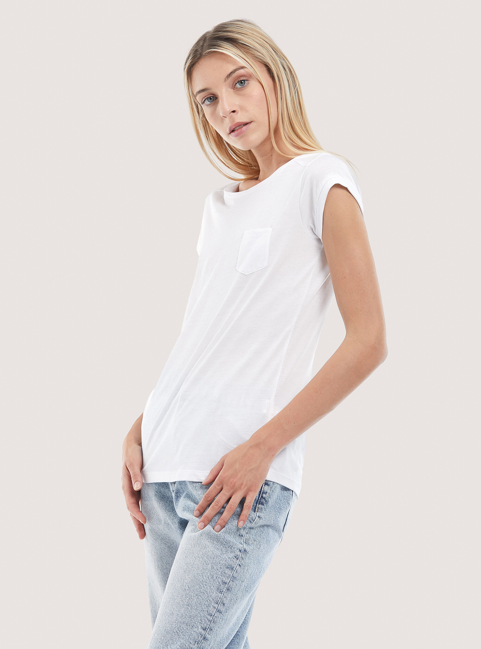 Camiseta bolsillo hotsell mujer