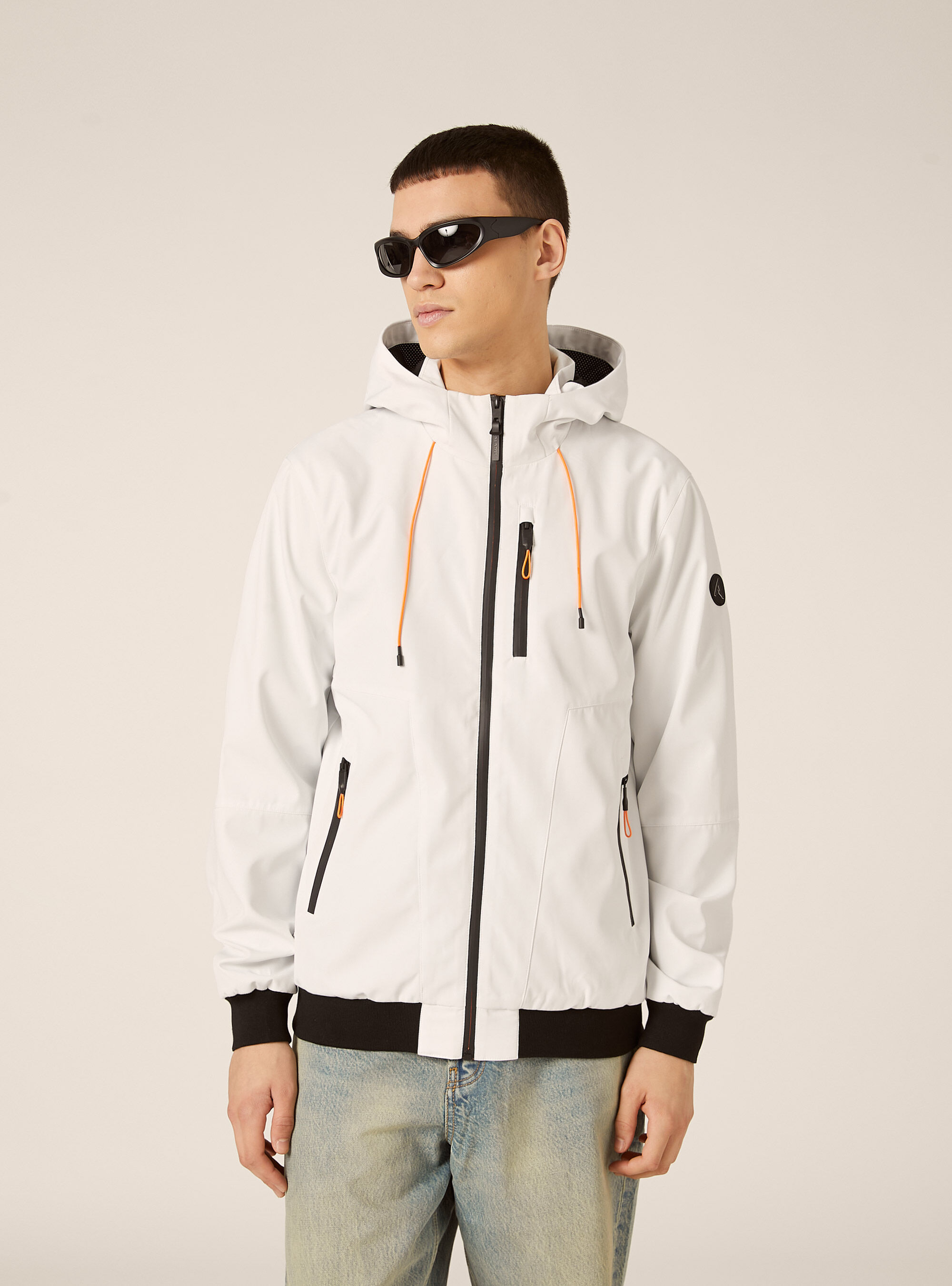Bomber antivento con cappuccio, WH2 WHITE