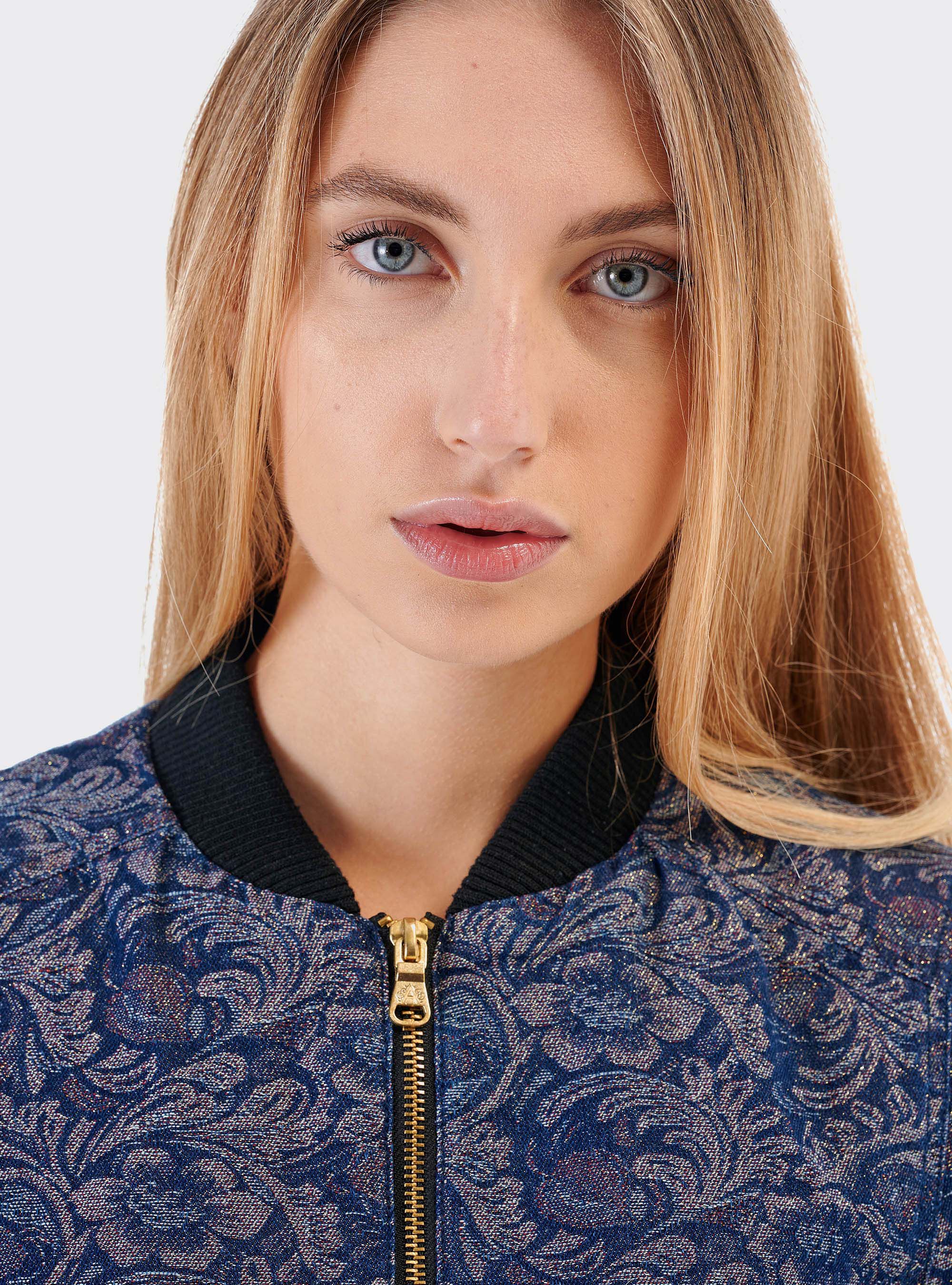 Paisley bomber, BLUE