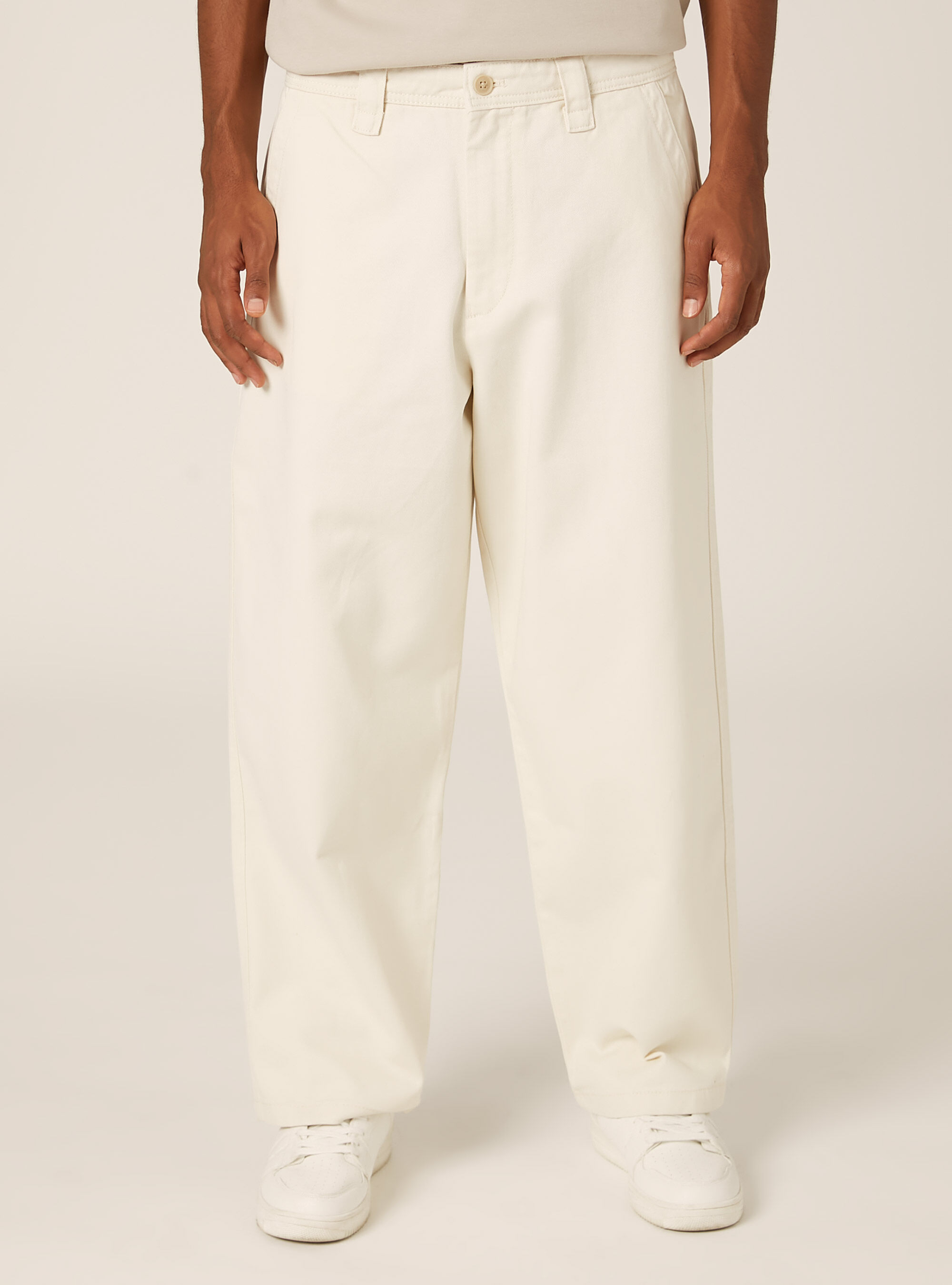 Chino in twill