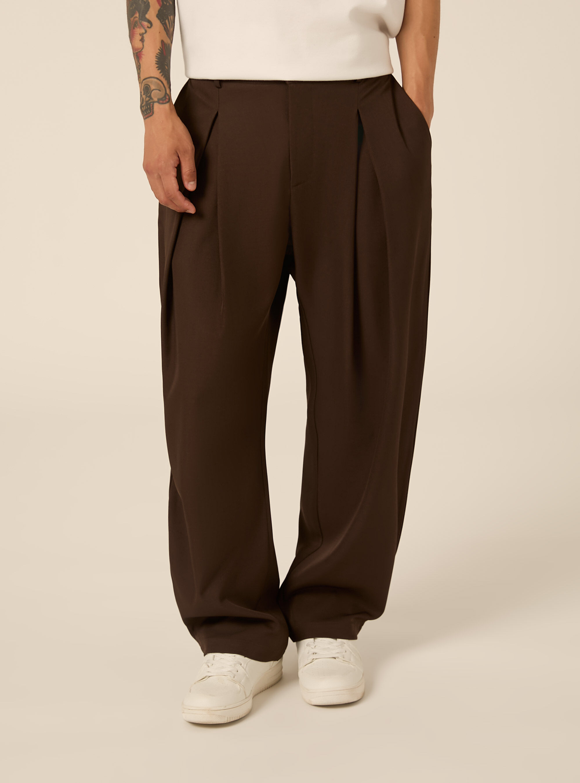 Pantaloni baggy con piega