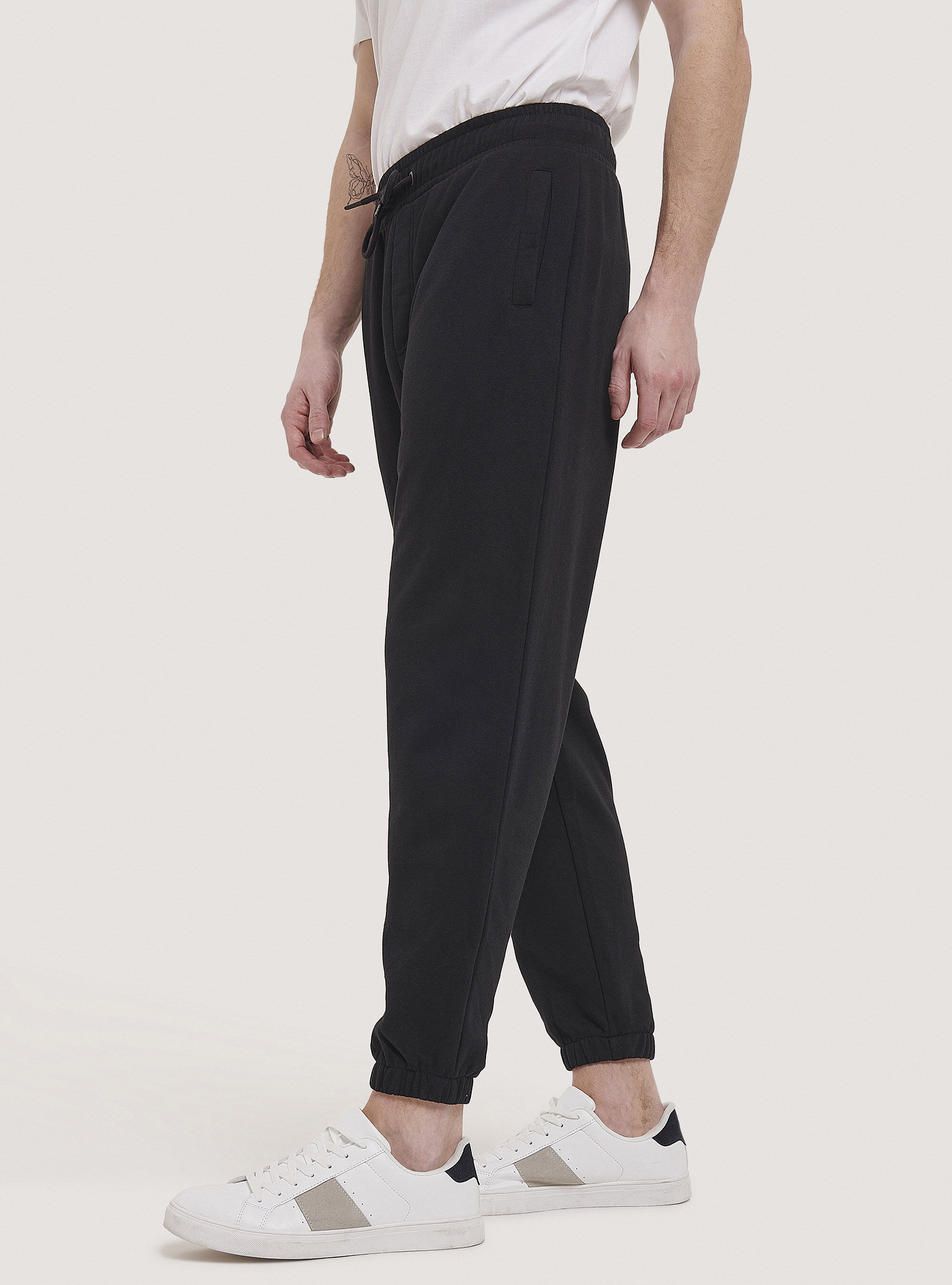 Pantalones jogger b&aacute;sicos de algod&oacute;n, NEGRO