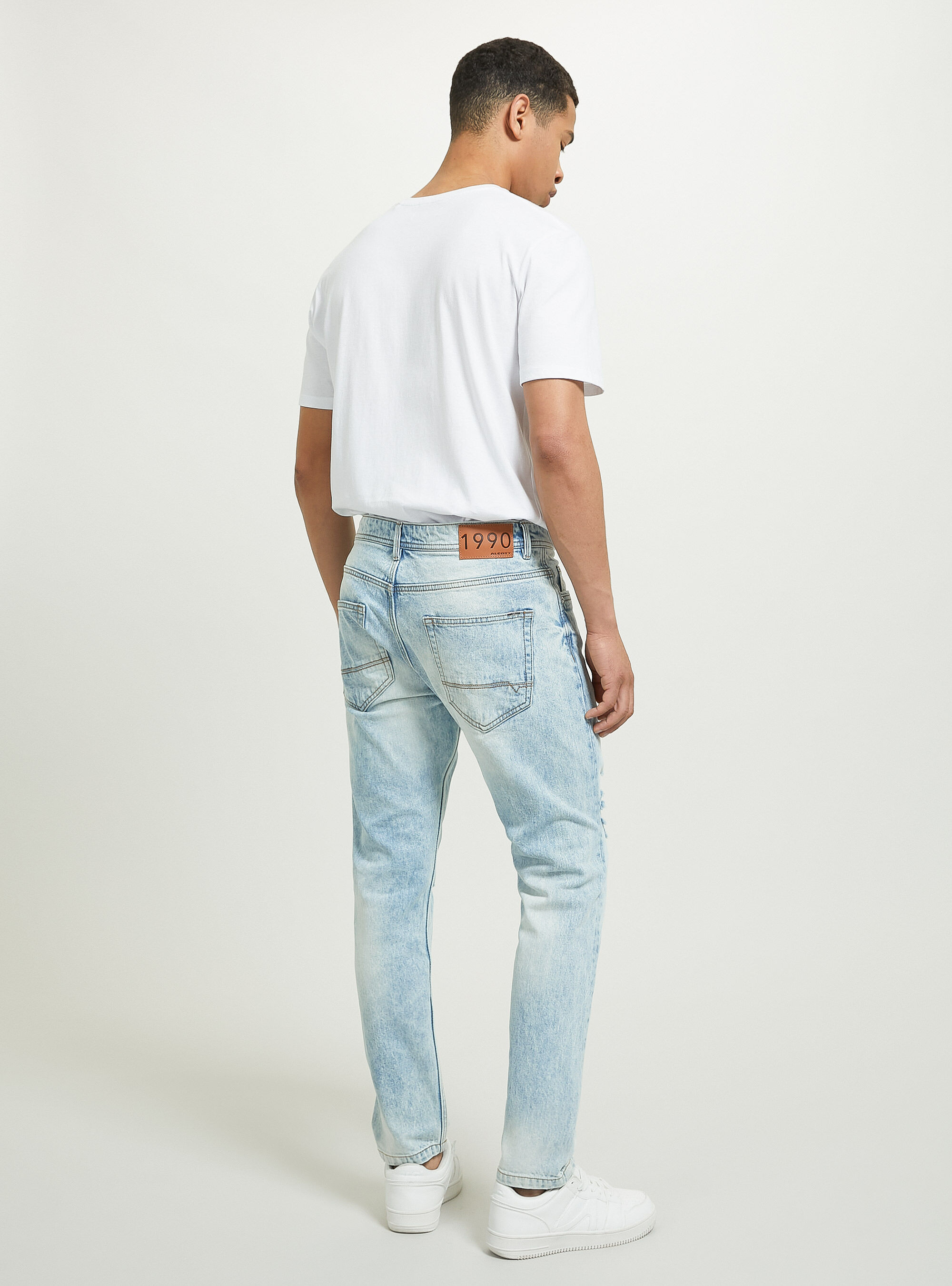 Mens jeans hotsell slim fit stretch