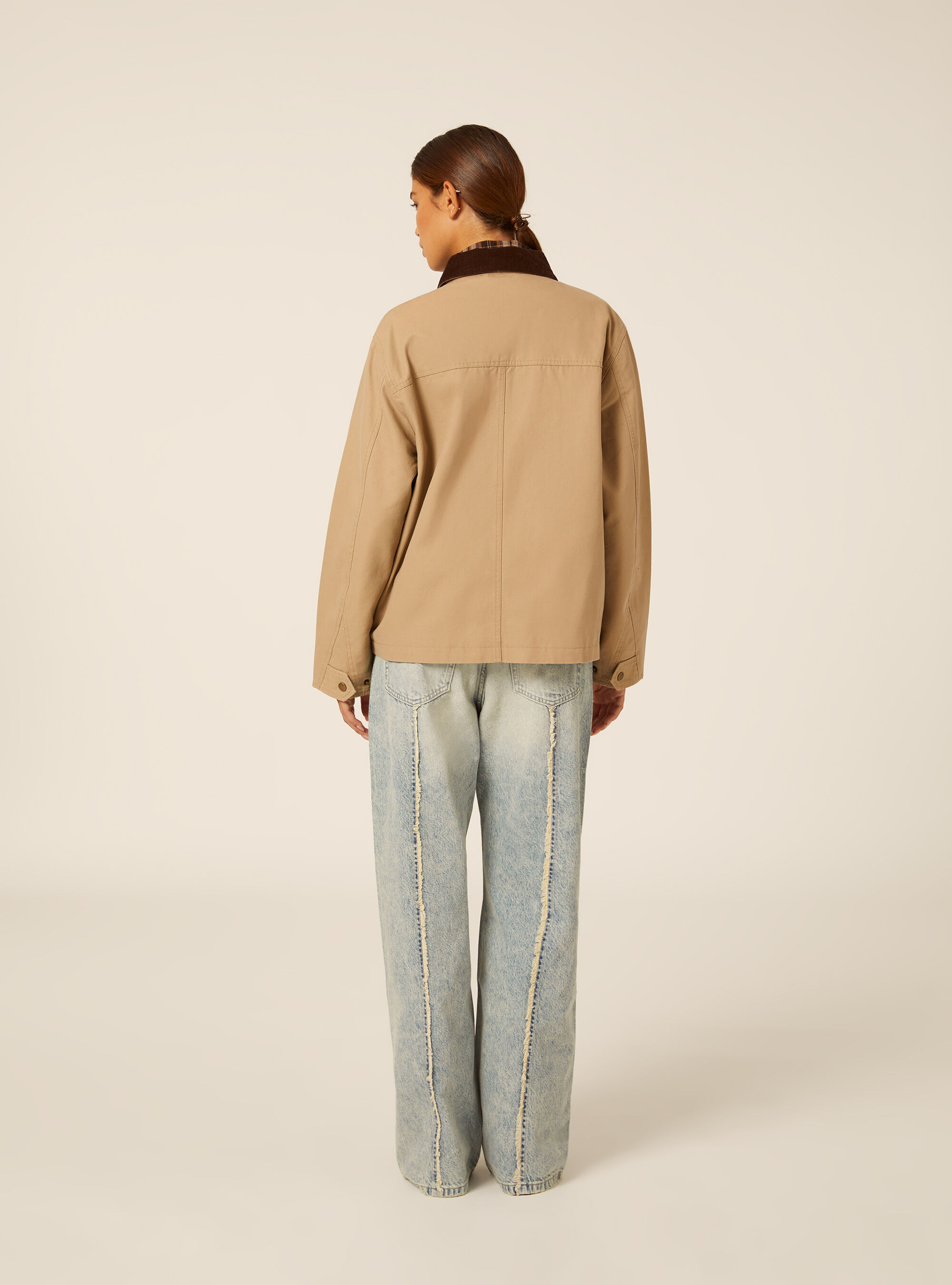 Chaqueta con cuello de pana y cierres de gancho, BG1 BEIGE DARK