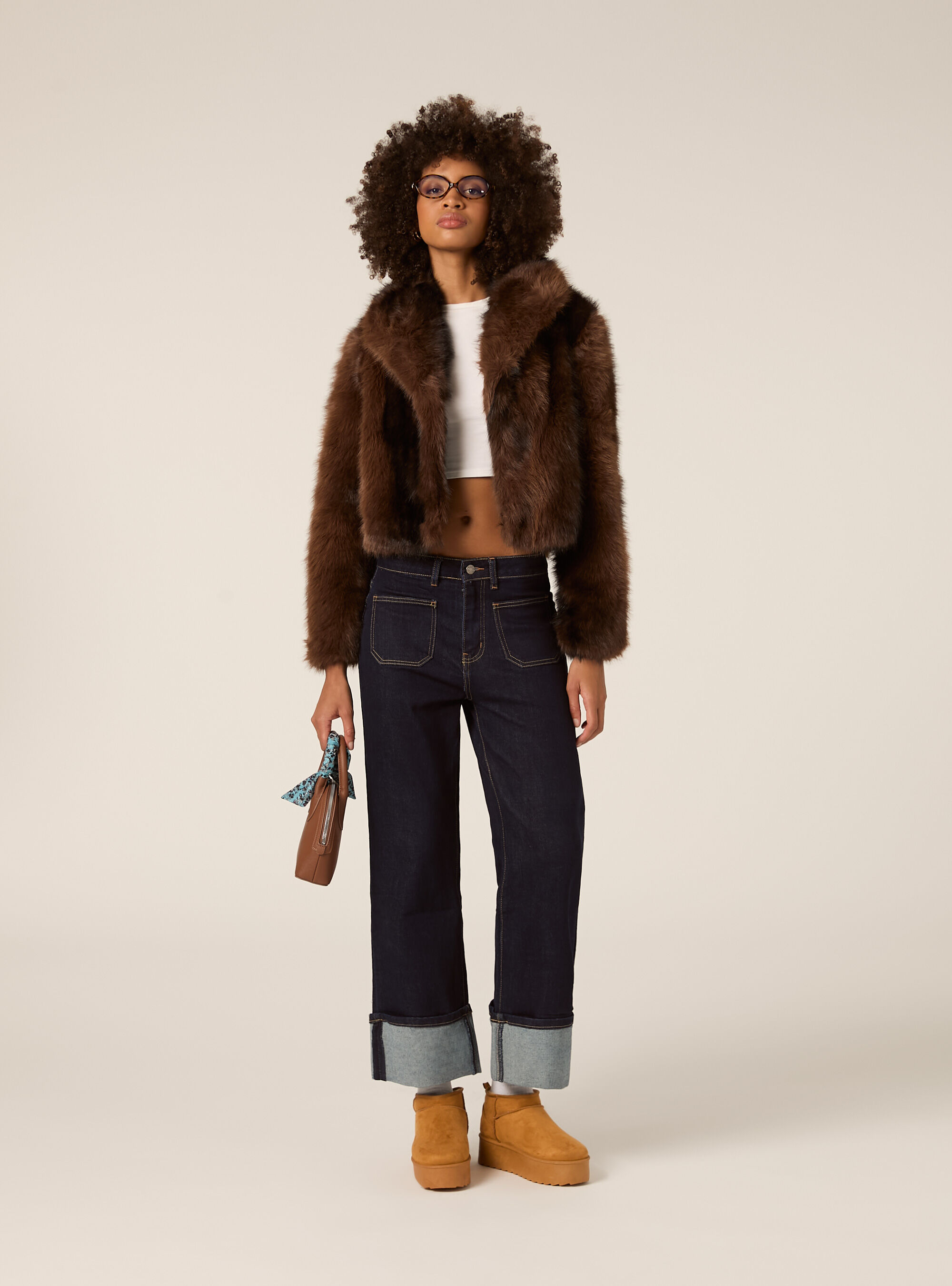 Giubbotto corto in pelliccia sintetica