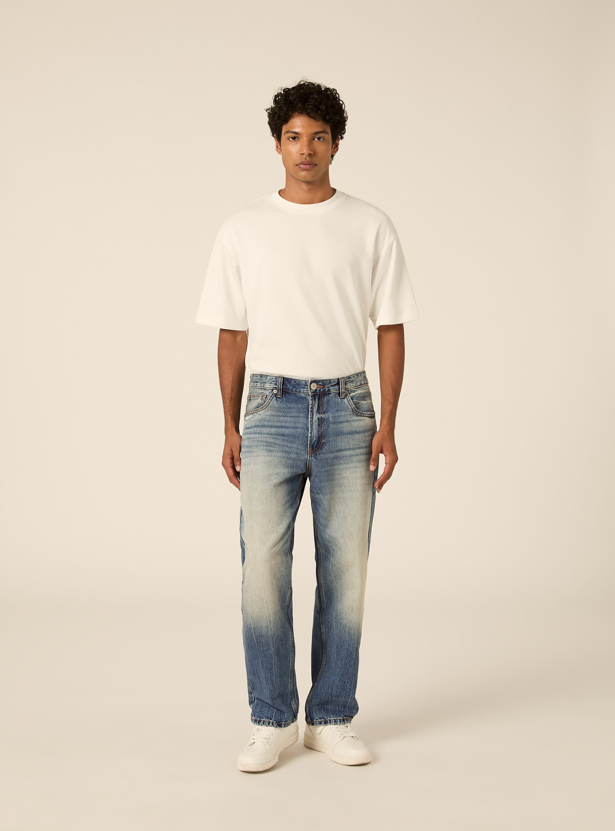 Pantalone in denim tapered fit