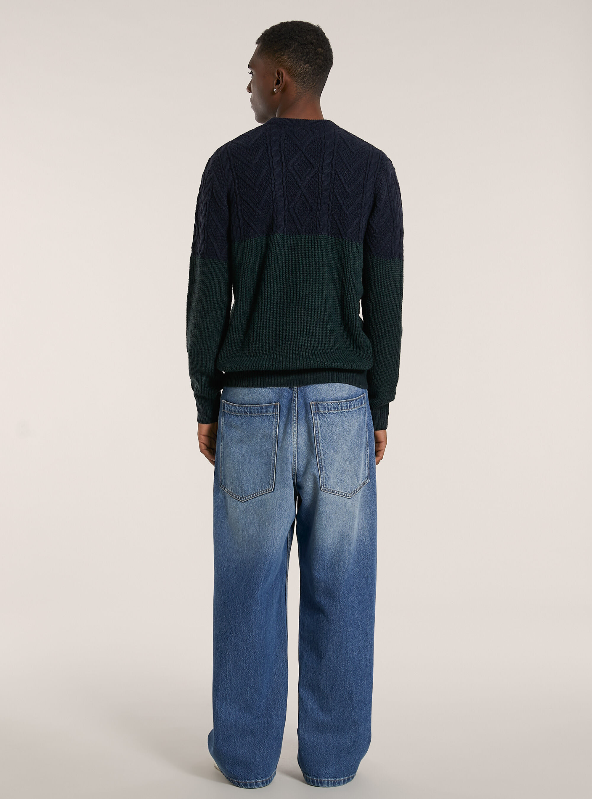 Pullover color block in misto lana con lavorazione a trecce, NA1 NAVY DARK