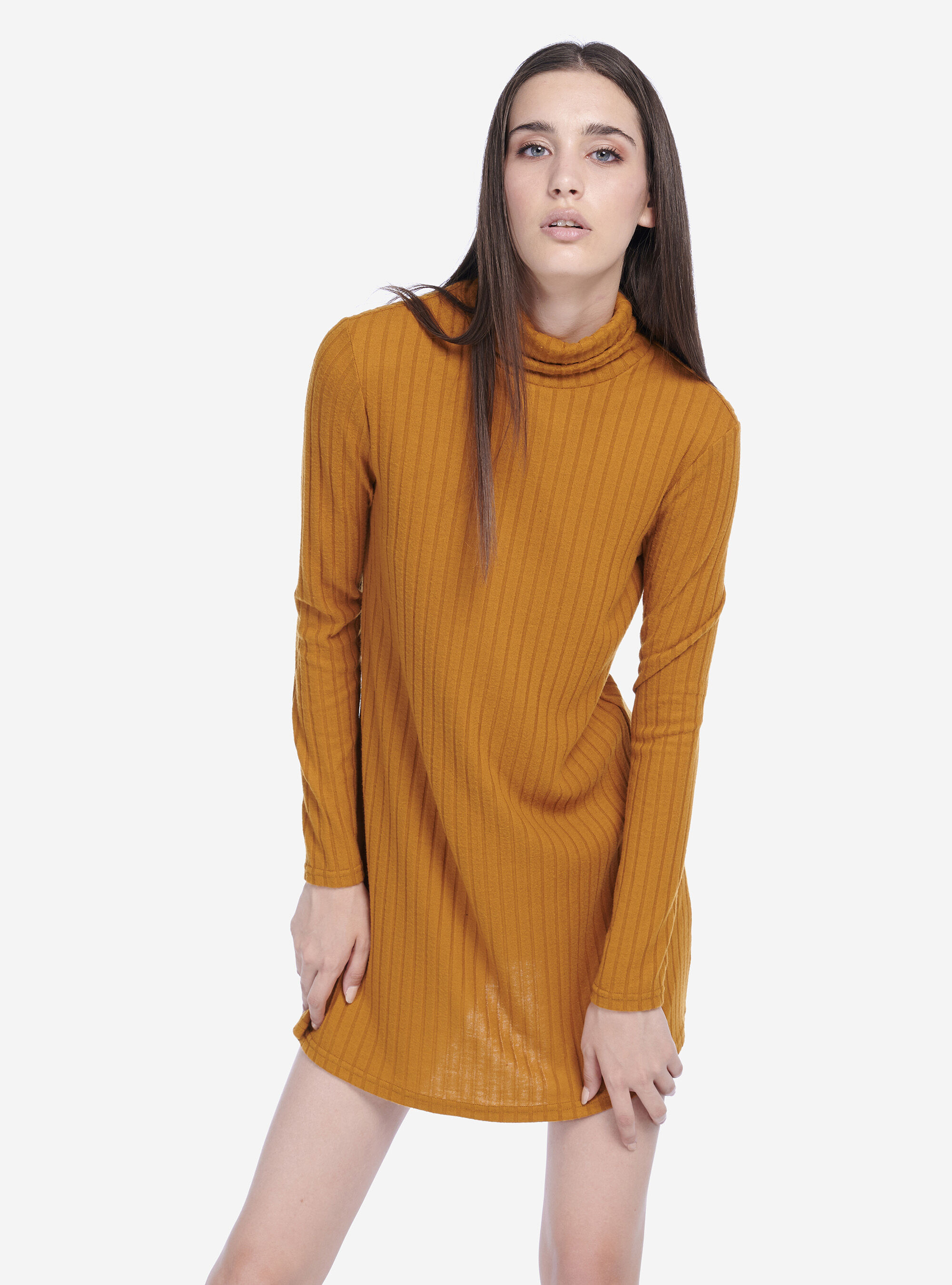 Vestido corto cuello alto sales