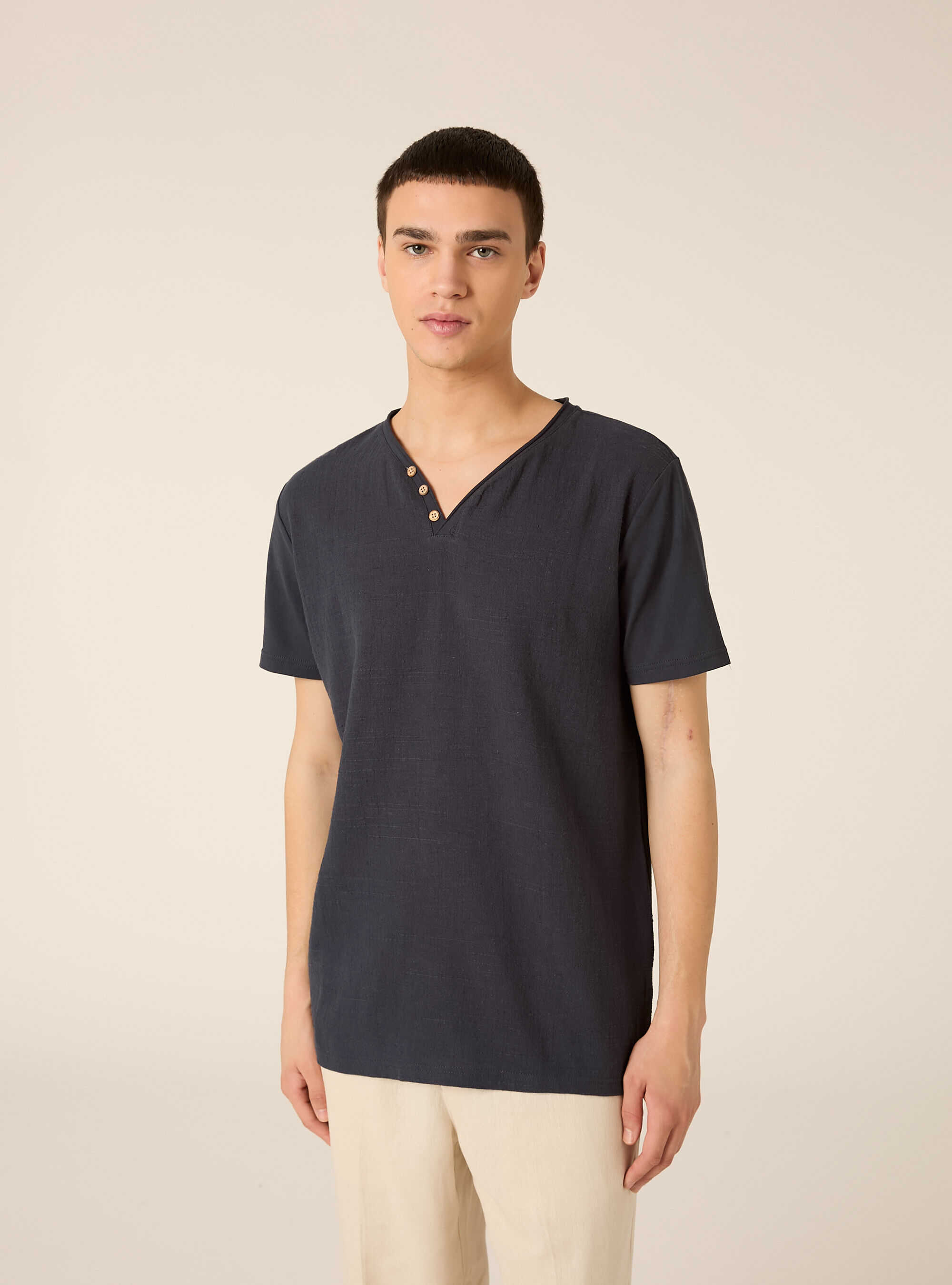 V-neck linen blend T-shirt