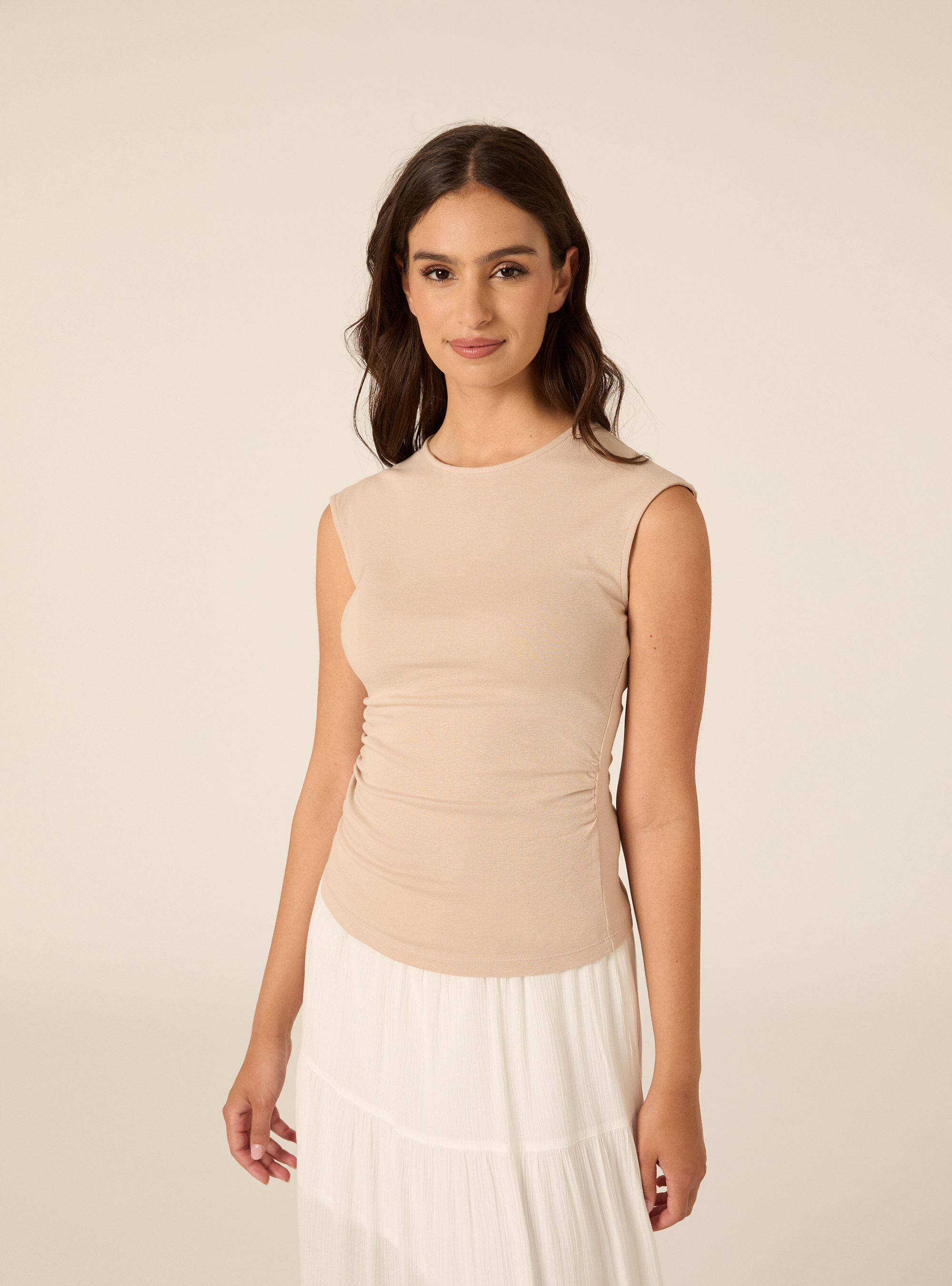 T-shirt basic con arriccio