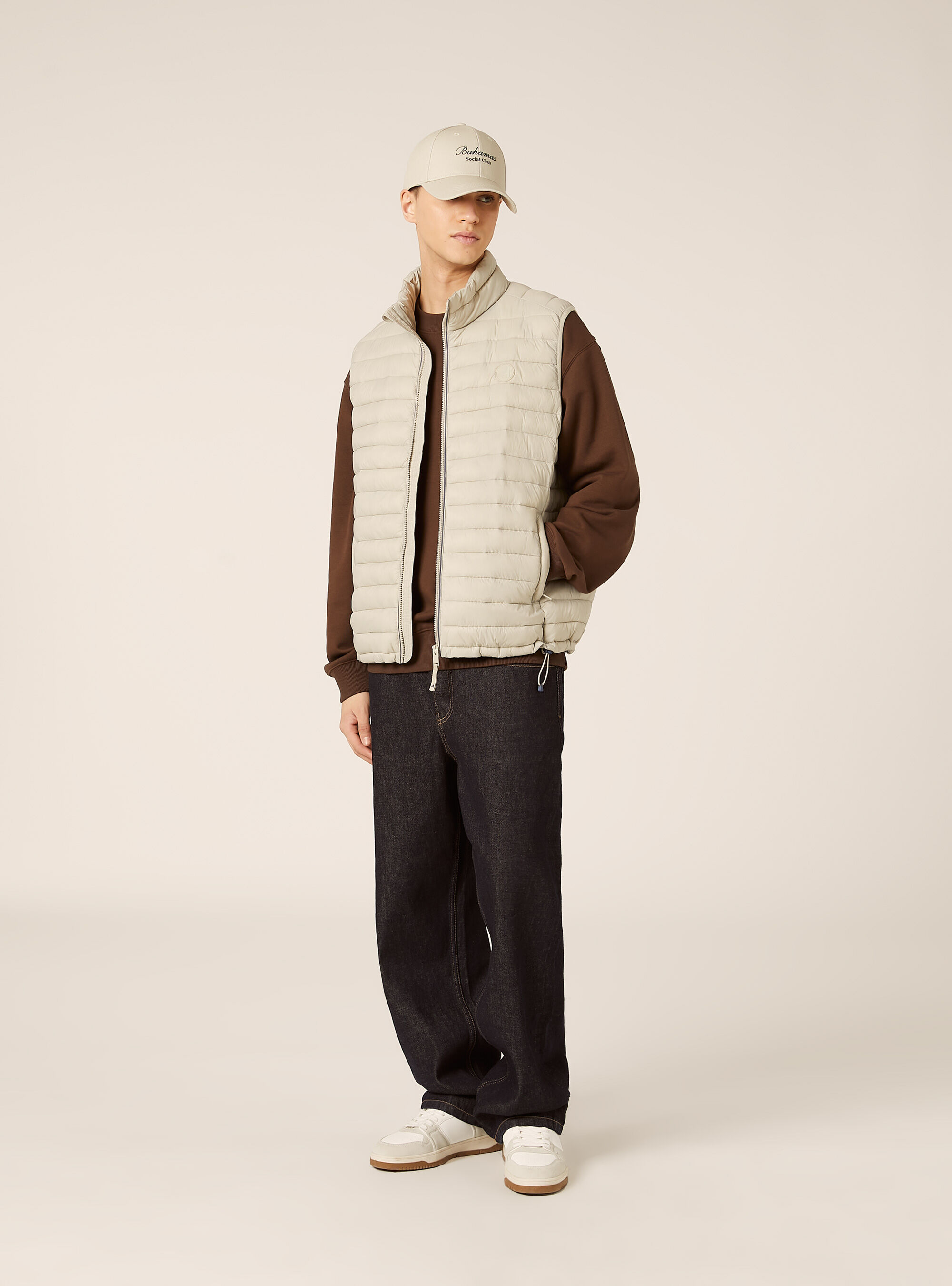 Smanicato basico con patch logato, CR3 CREAM LIGHT