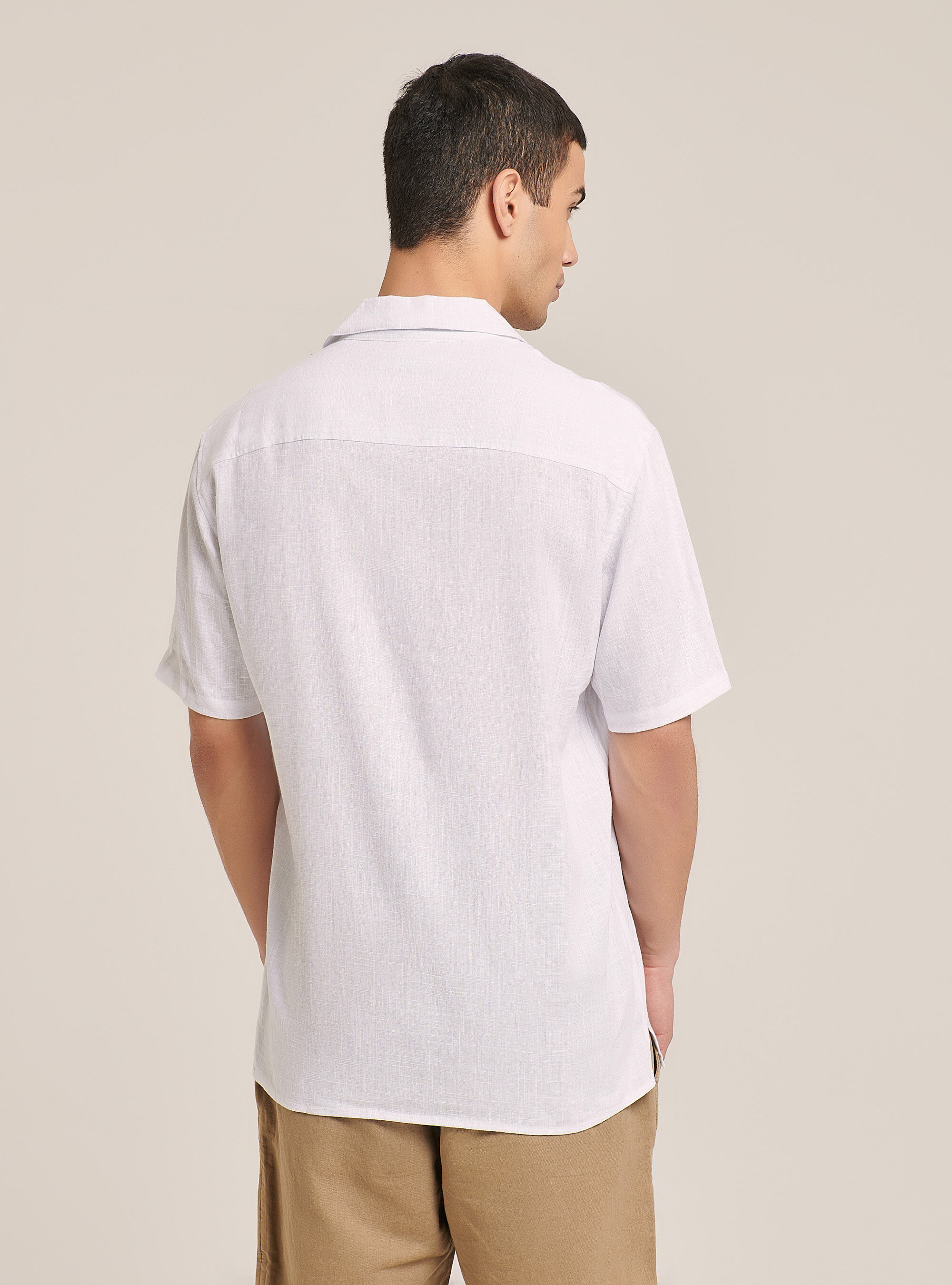 Chemise en lin m&eacute;lang&eacute; avec col bowling, C099 WHITE