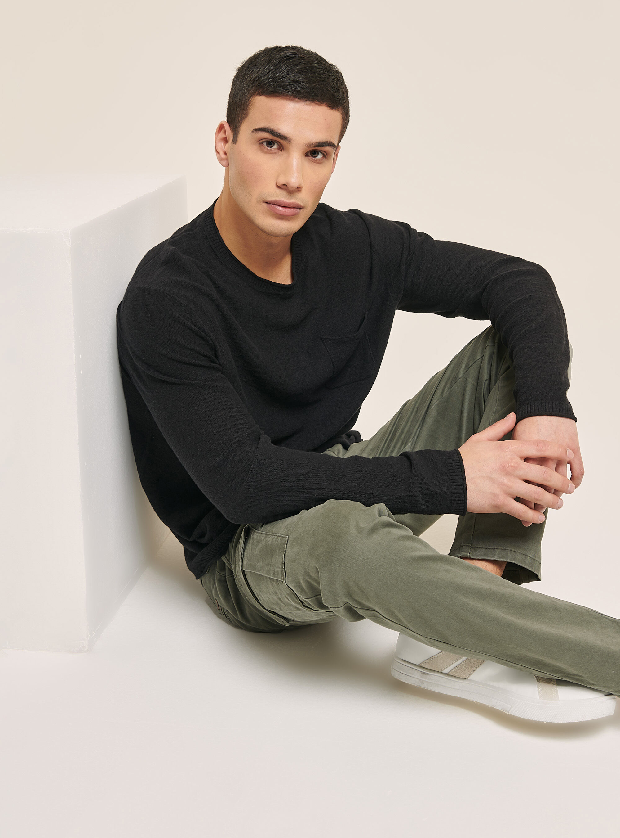 Pullover with roll neck and breast pocket, BK2 BLACK MEDIUM