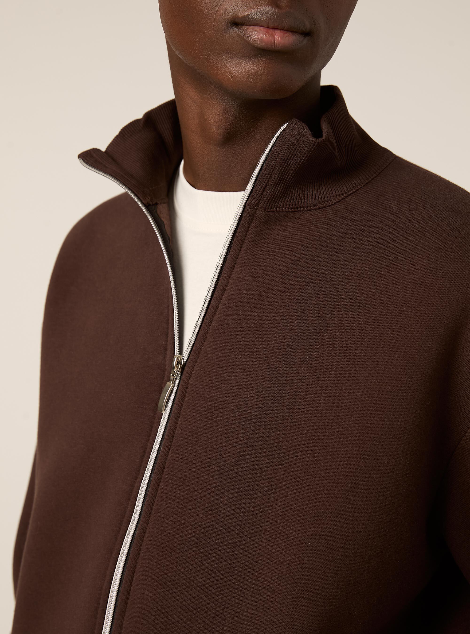 Cardigan con cerniera mezzocollo, BR1 BROWN DARK