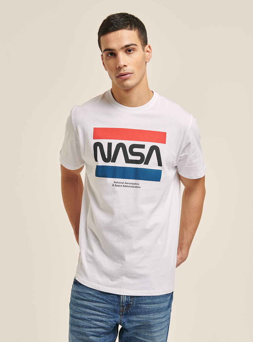 T-shirt Nasa por Alcott