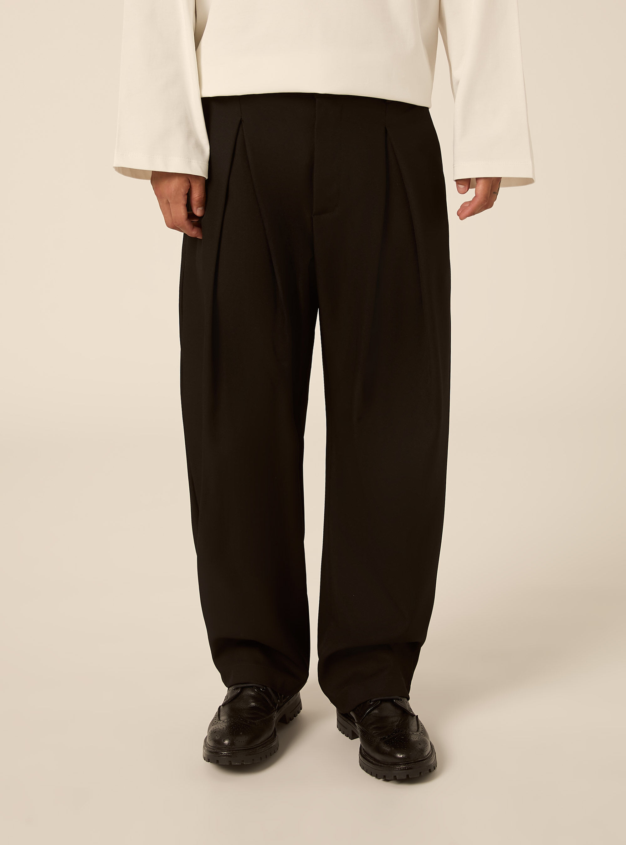Pantaloni baggy con piega