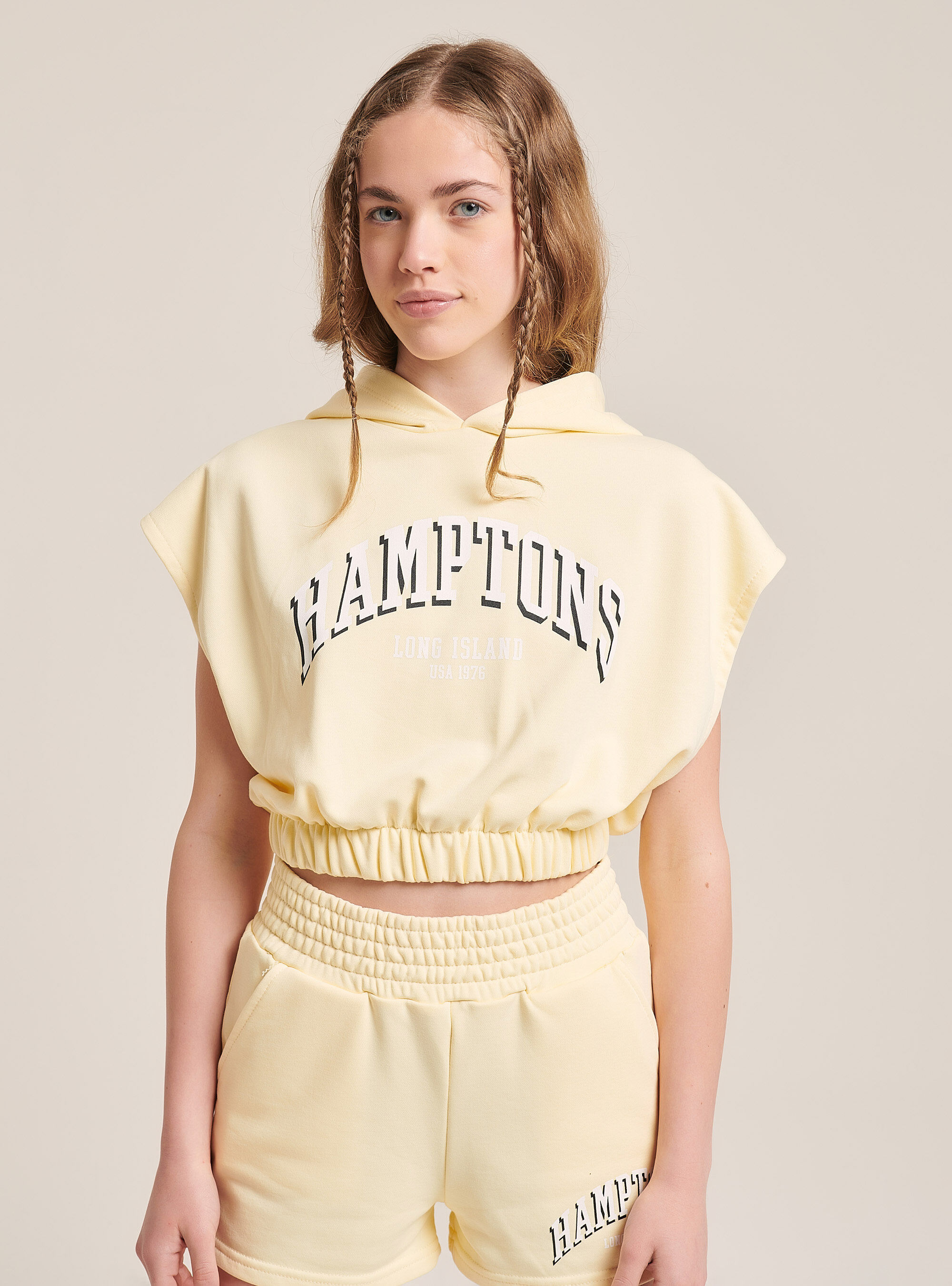 College crop sweatshirt with hood and lettering print, C7757 YELLOW