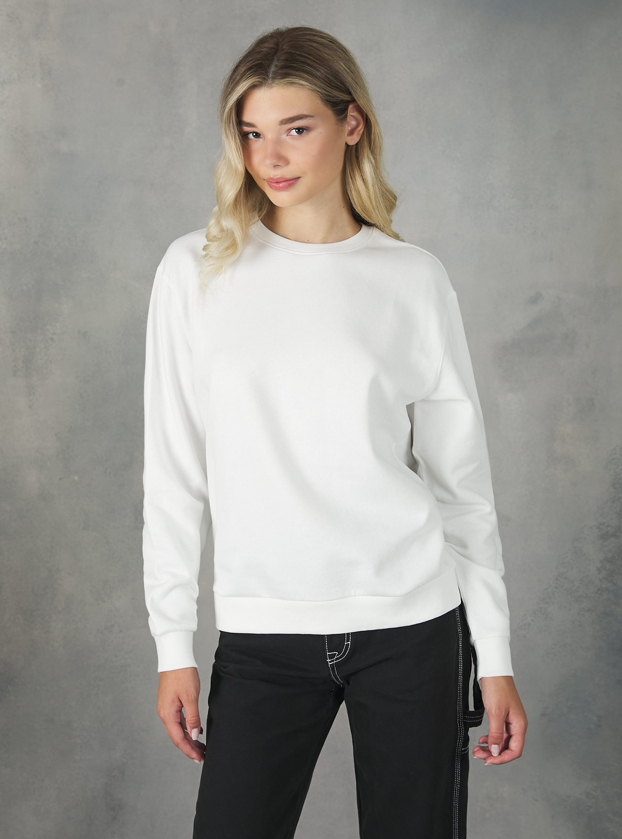 Plain white cotton sweatshirt clearance