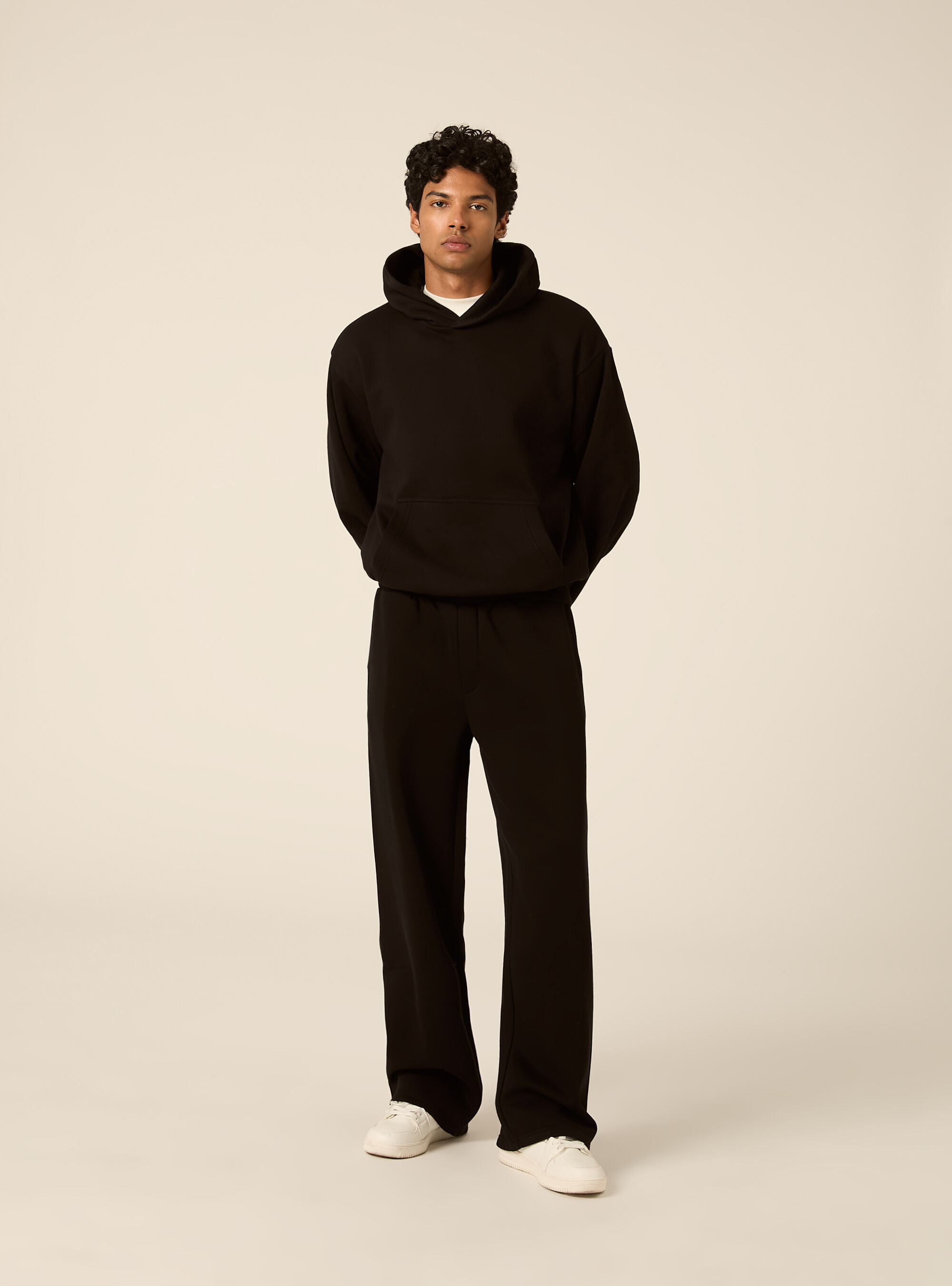 Pantaloni loose in felpa