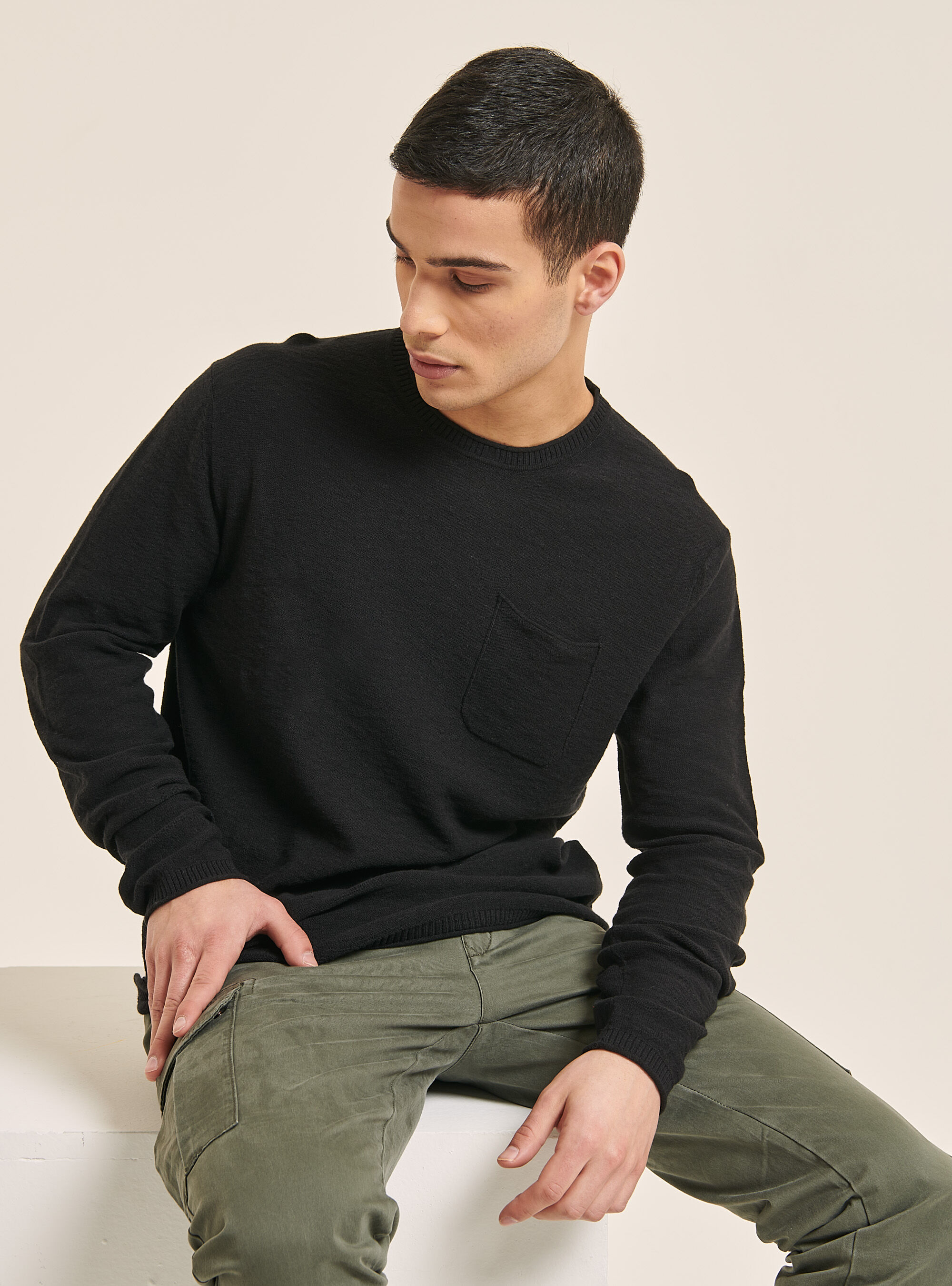 Pullover with roll neck and breast pocket, BK2 BLACK MEDIUM