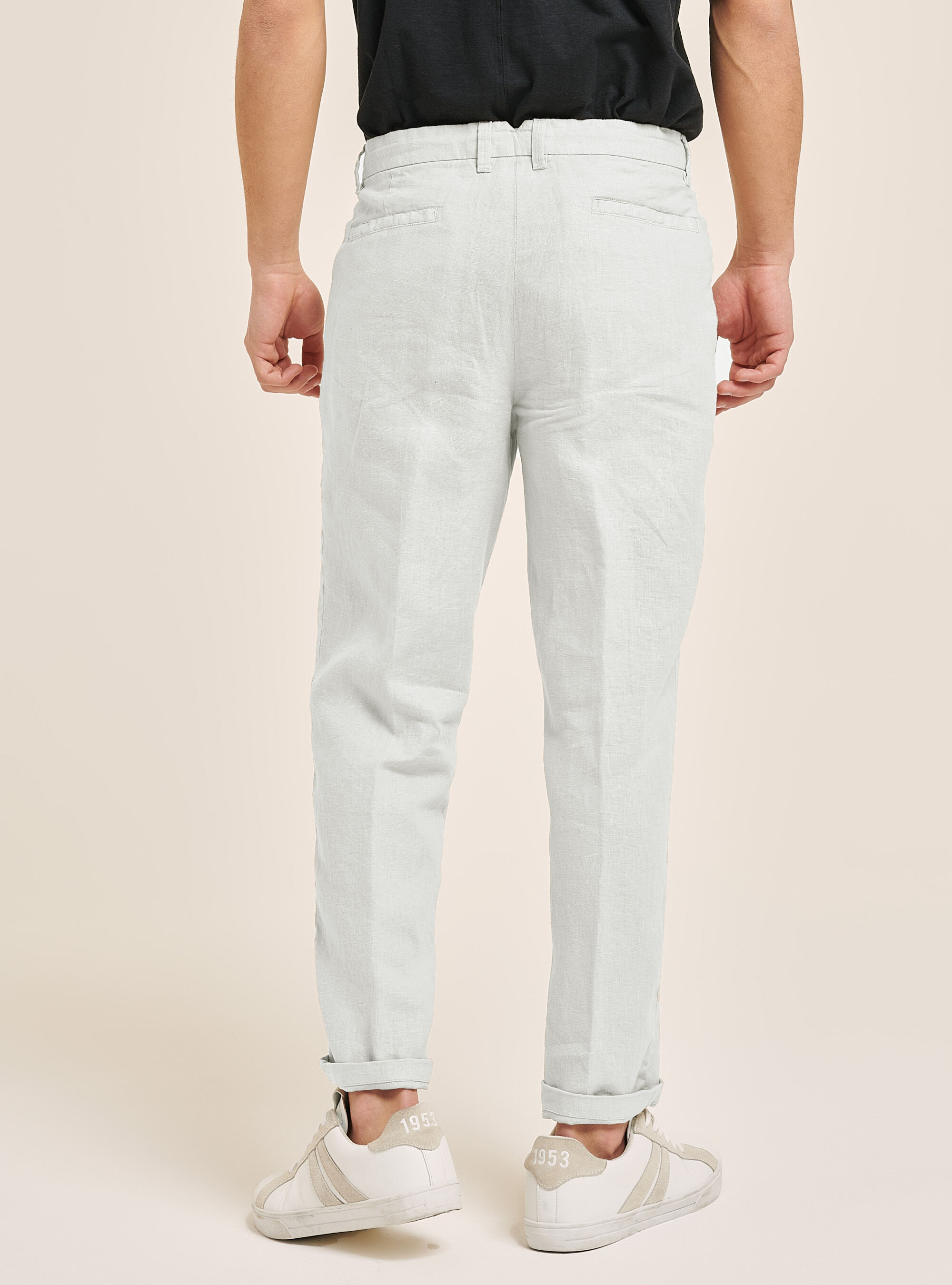 Pure linen trousers with pleats