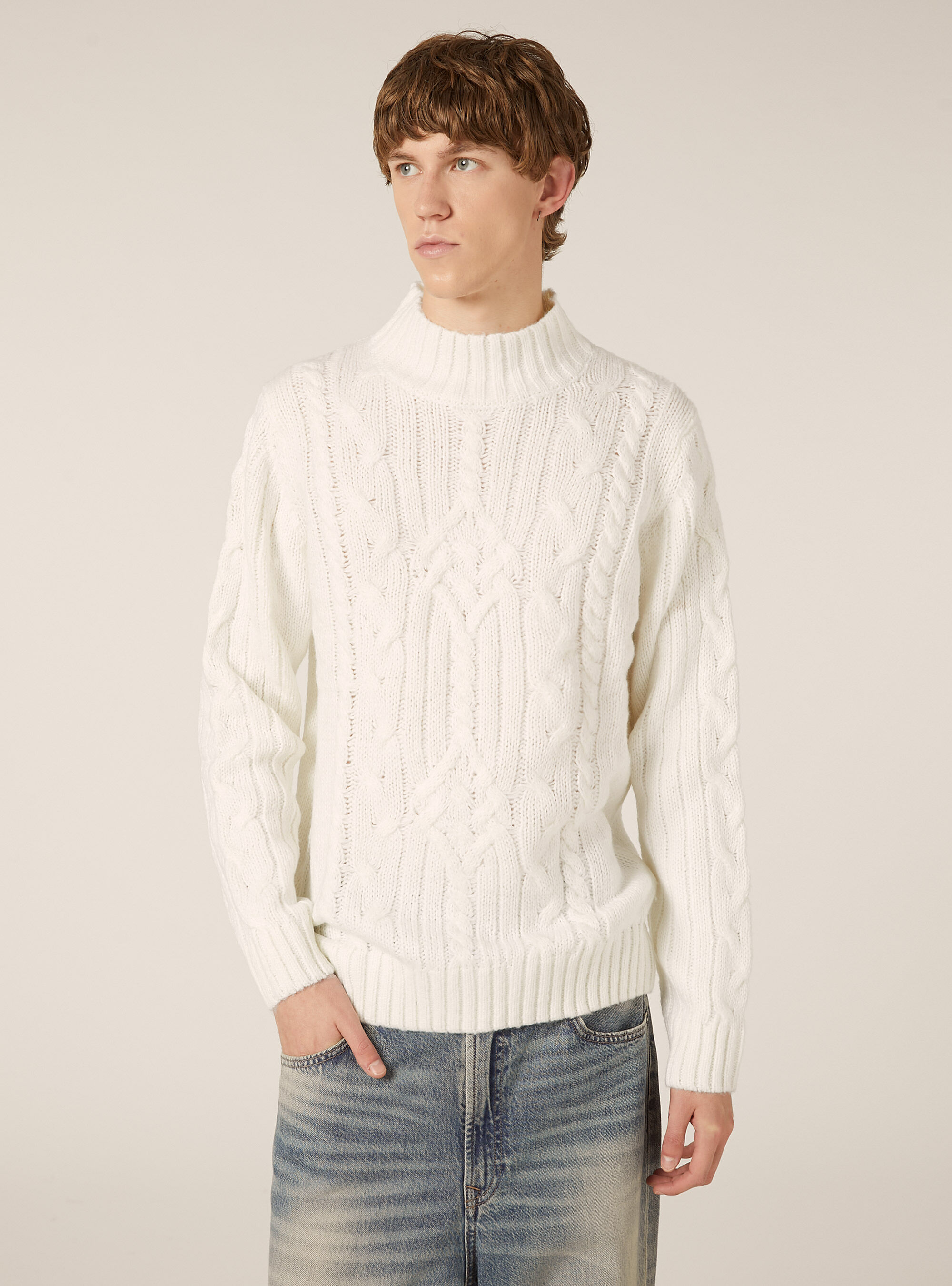 Mid-neck pullover with cables