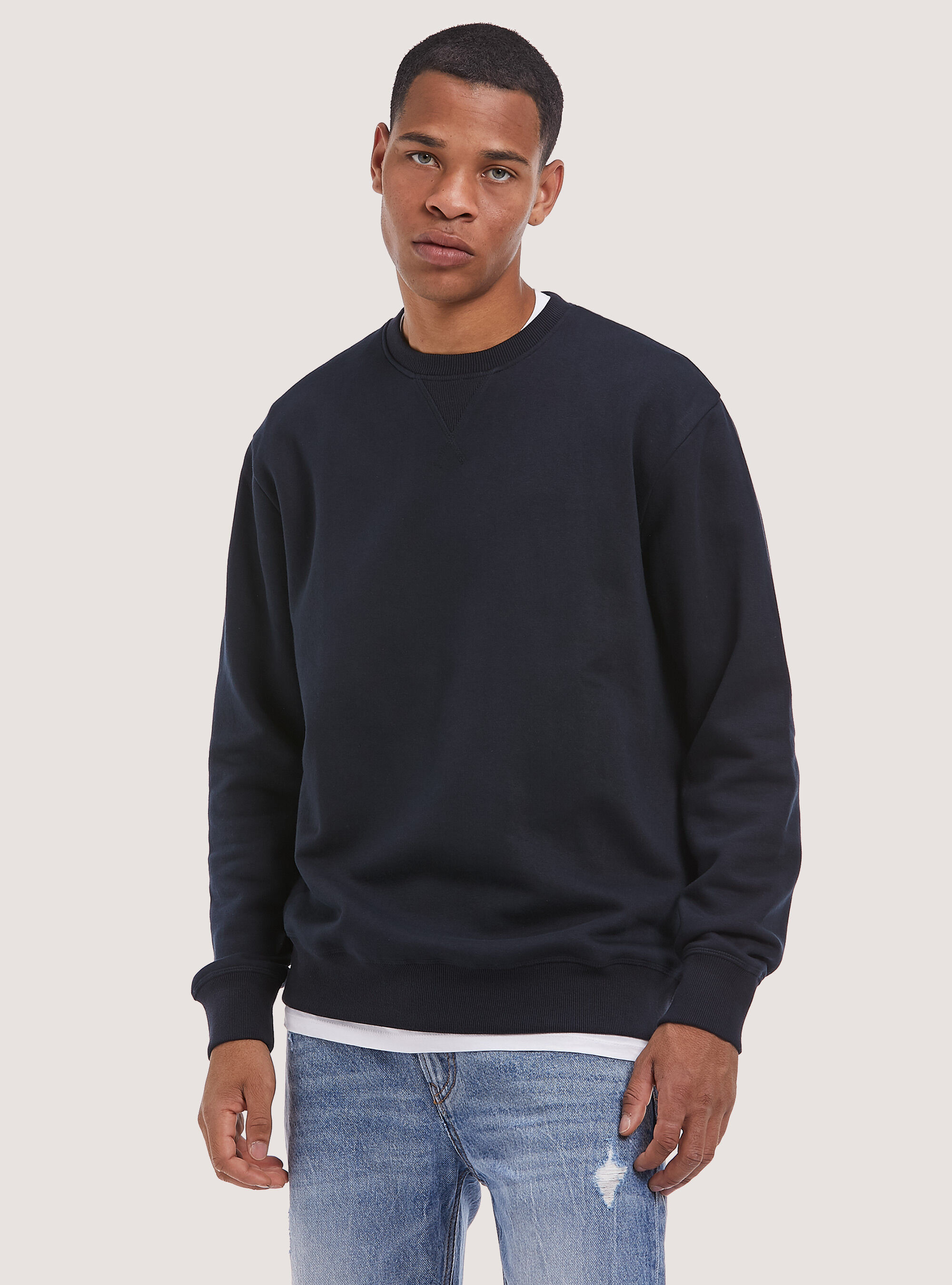 Solid-coloured crew-neck sweatshirt 