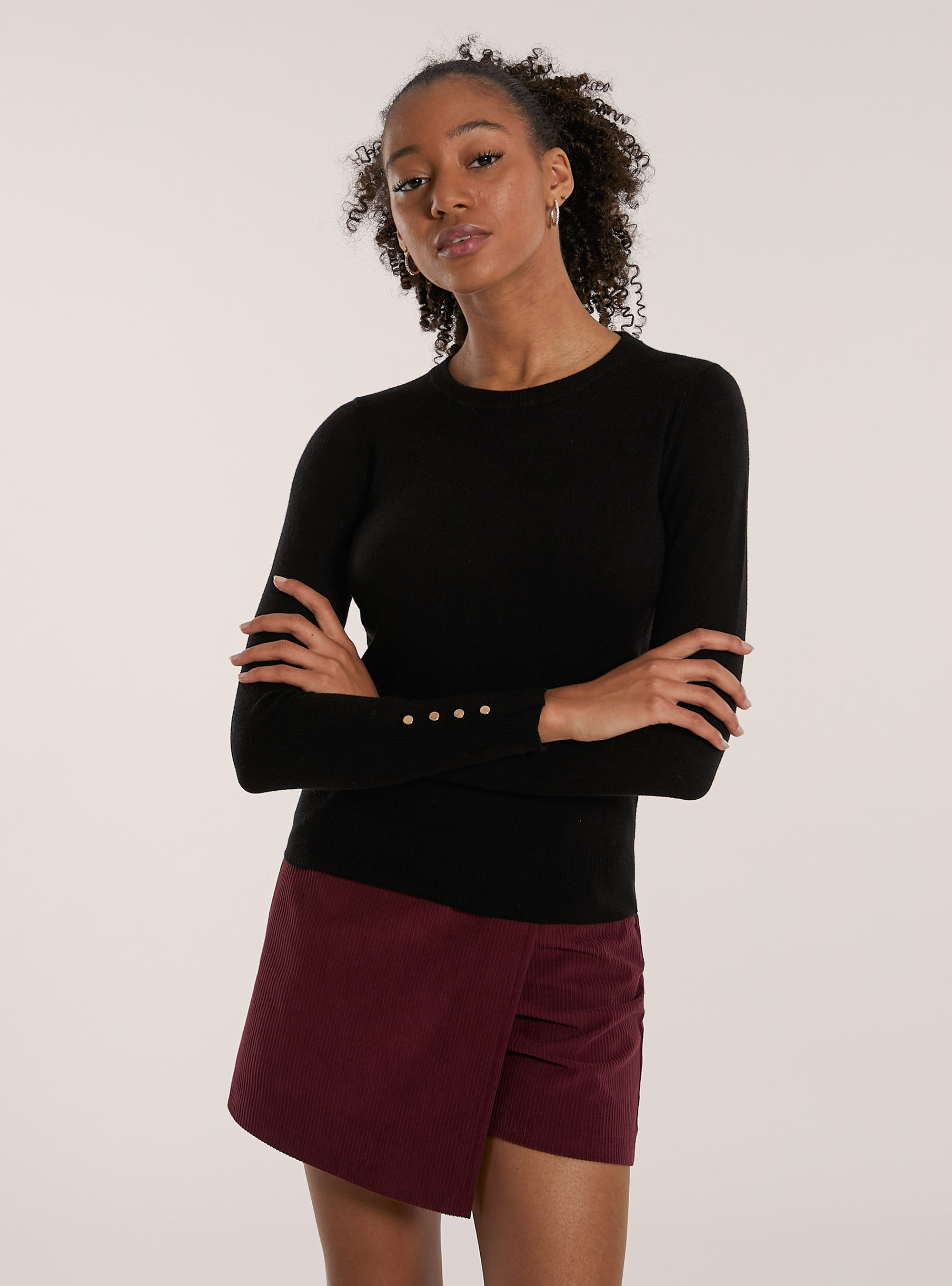 Maglia girocollo con bottoni, BK1 BLACK