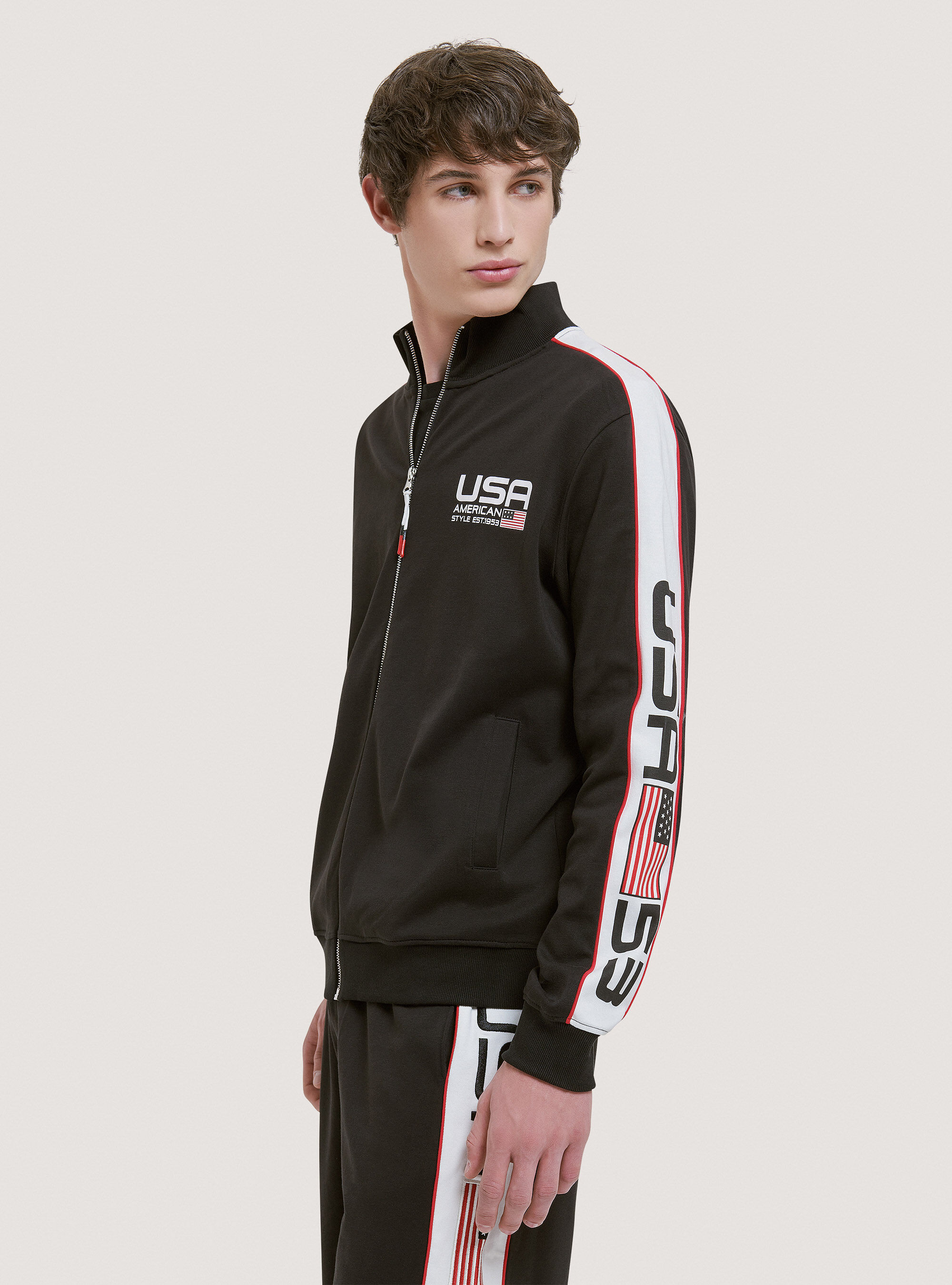 Sudadera con cremallera y estampado de algod&oacute;n USA, NEGRO