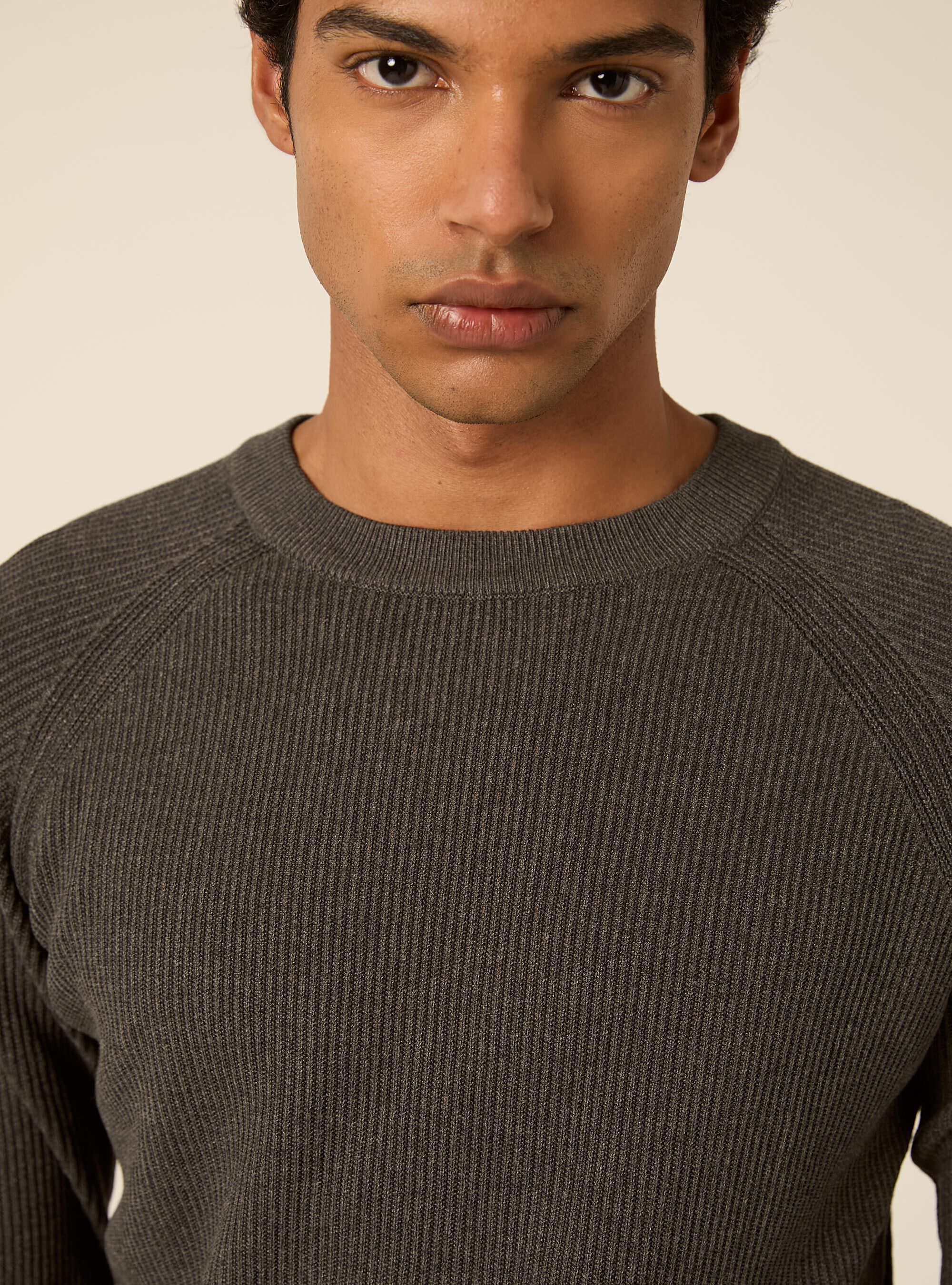 Maglia girocollo in misto cotone regular fit, MGY1 GREY MEL DARK
