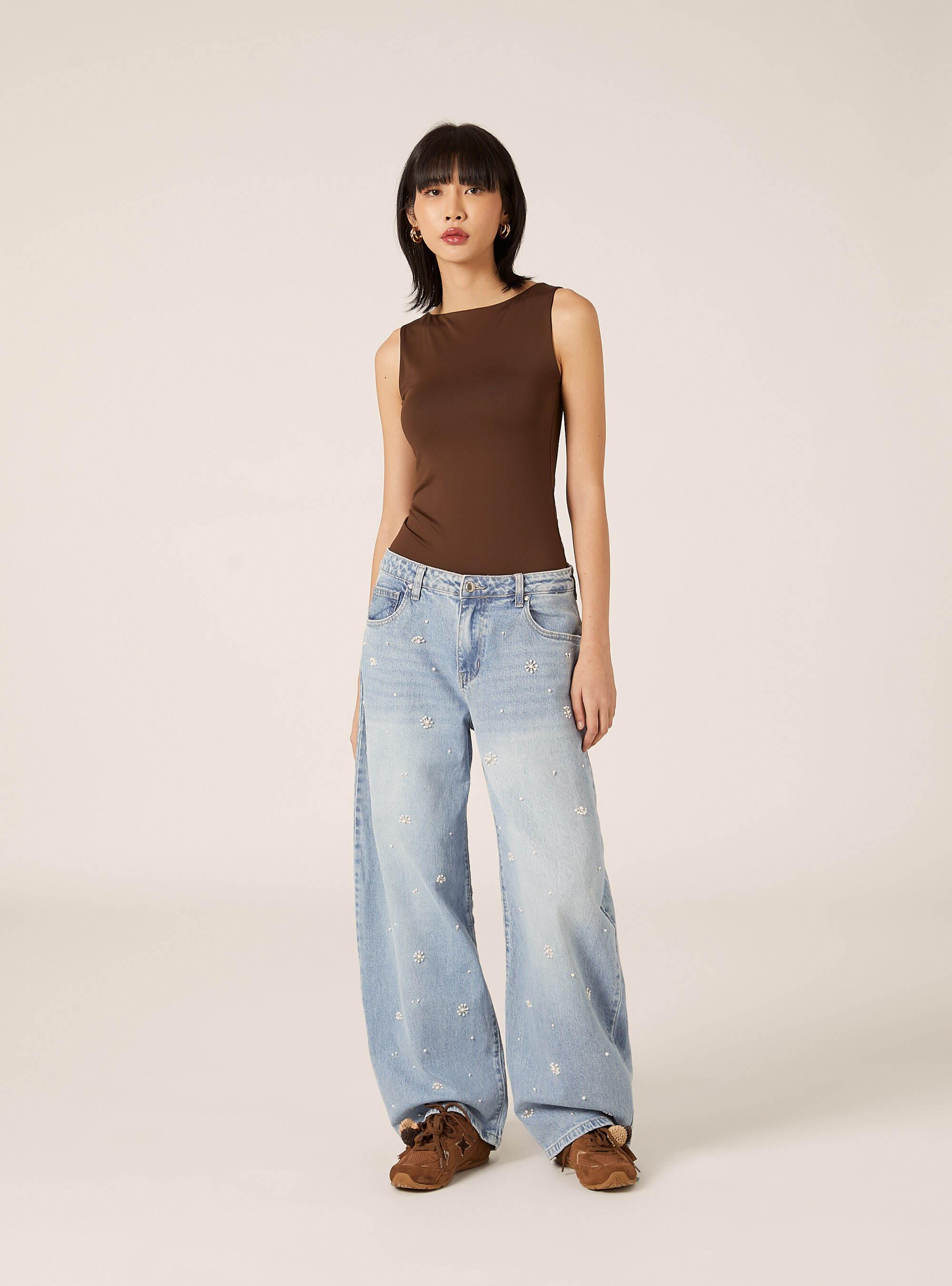 Balloon fit jeans with beads