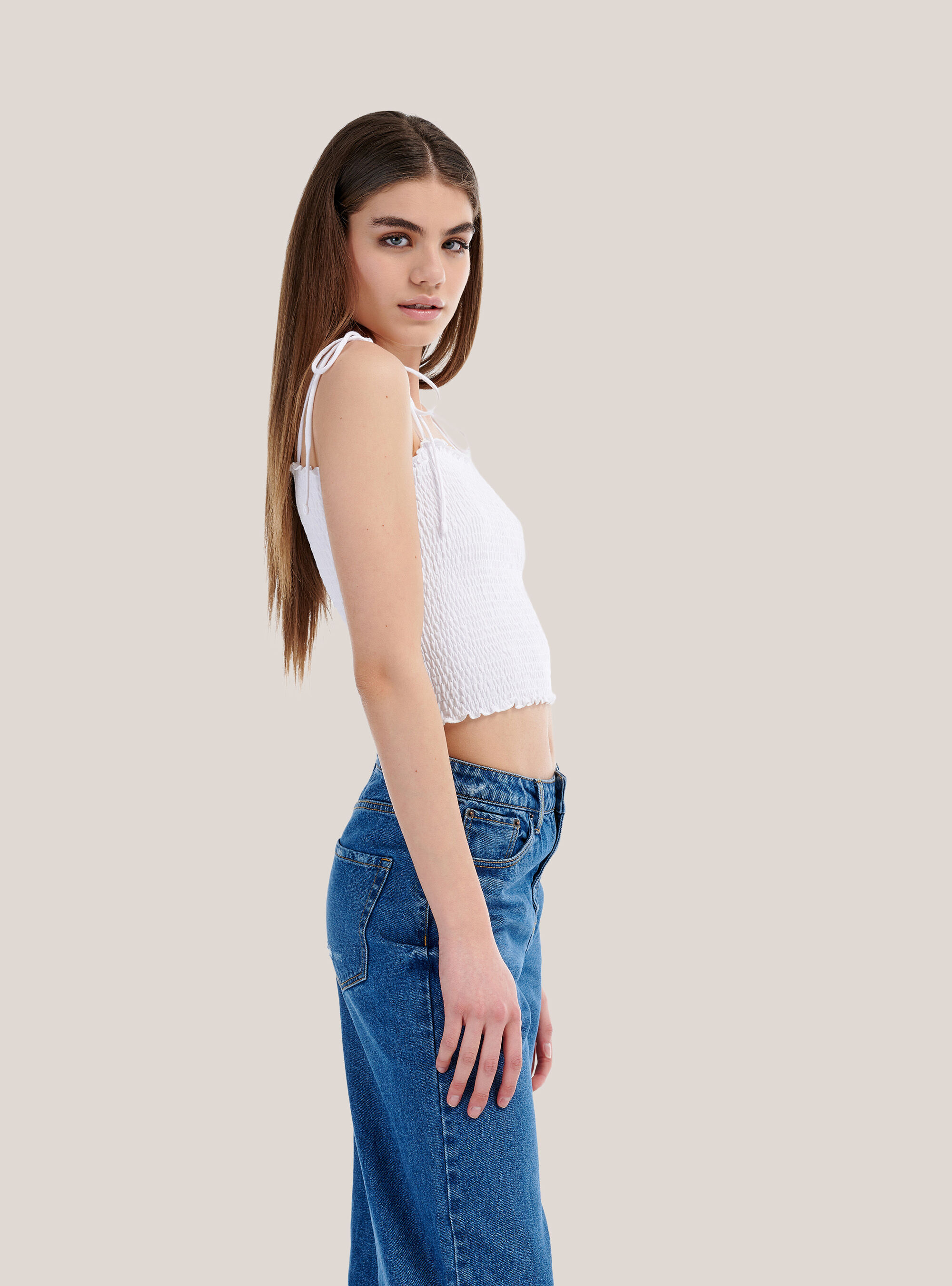 Top stretch avec bretelles et nud, C099 WHITE