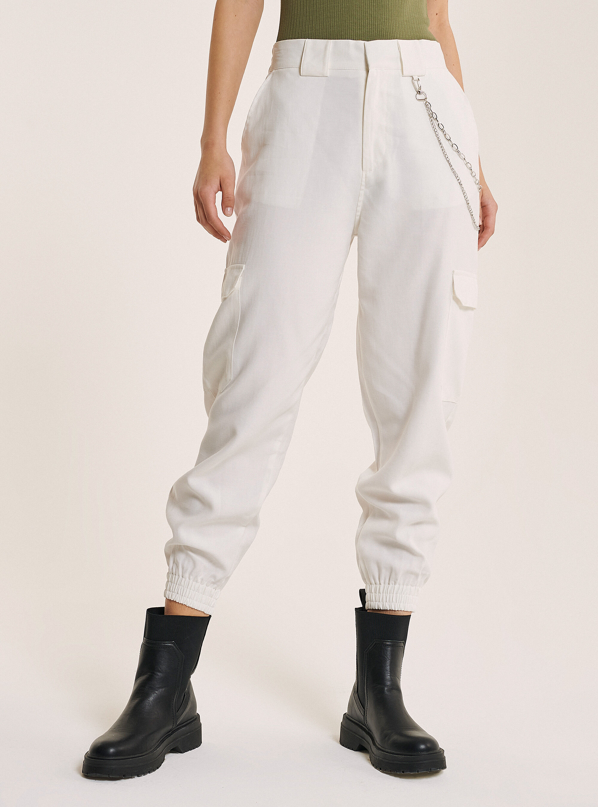 Pantalon comfort fit avec poches et cha&icirc;ne, C009 ICE