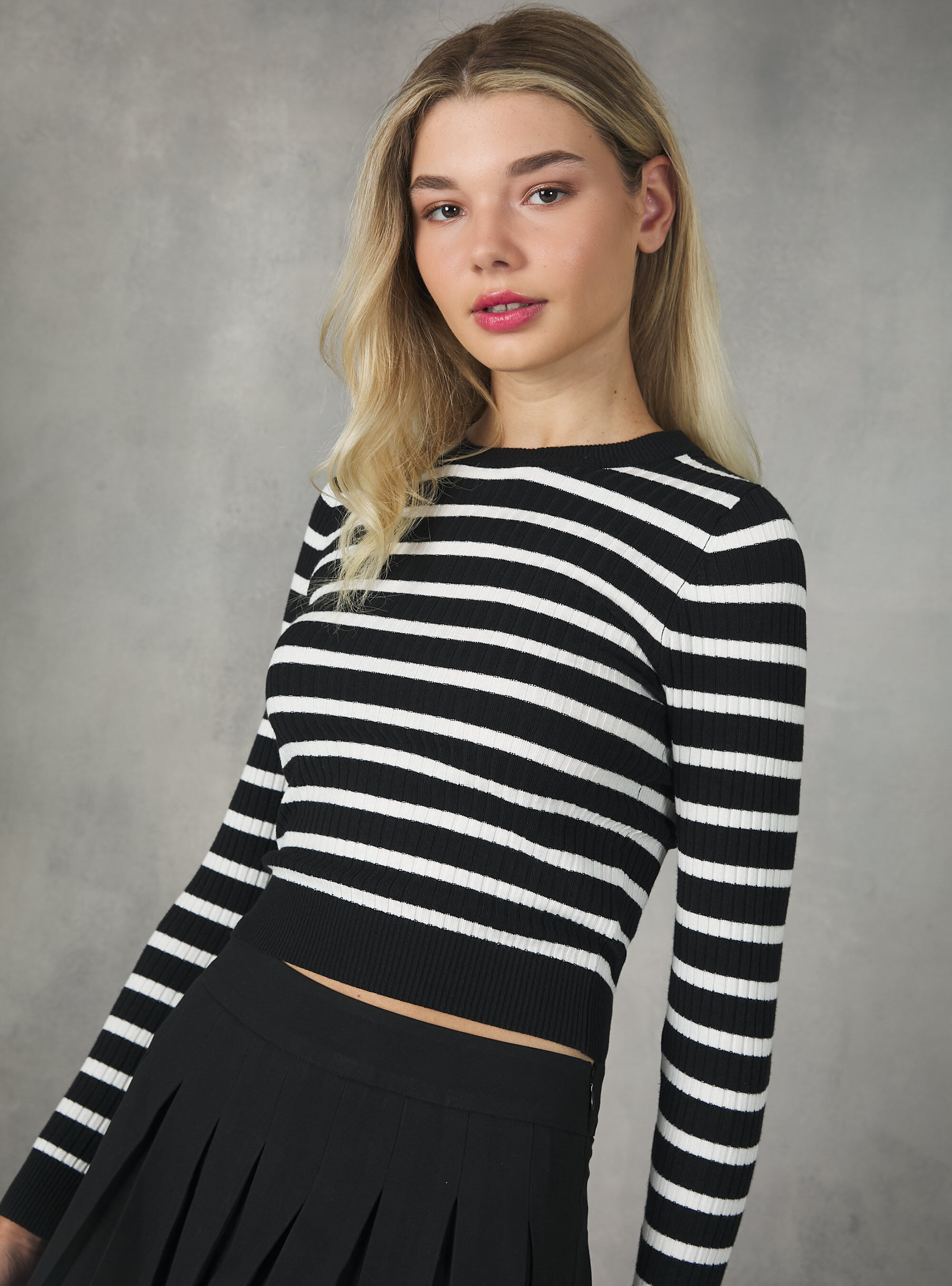 Pull ray&eacute; cotele, BK1 BLACK