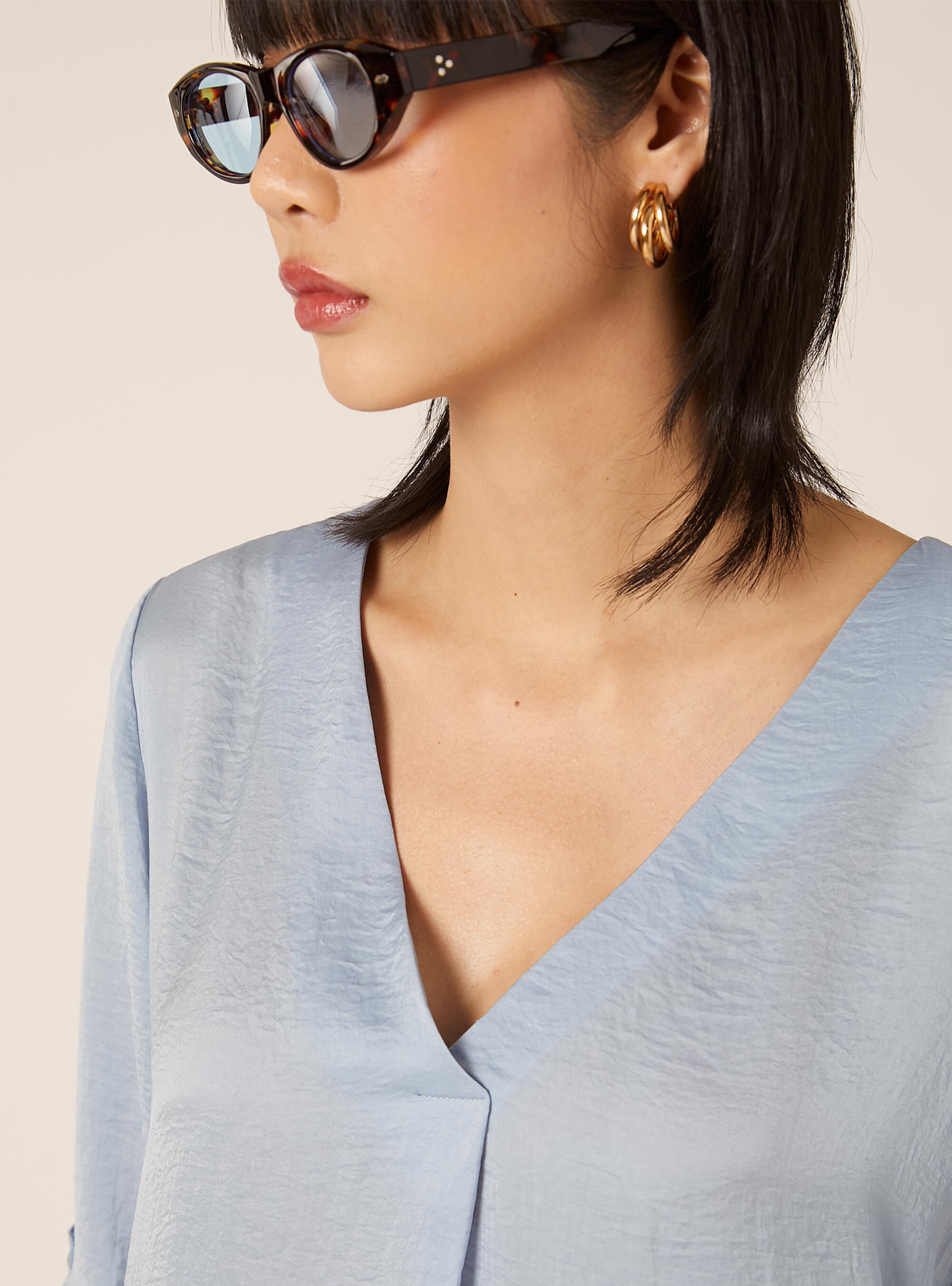 Plain neckline blouse, AZ3 AZURE LIGHT