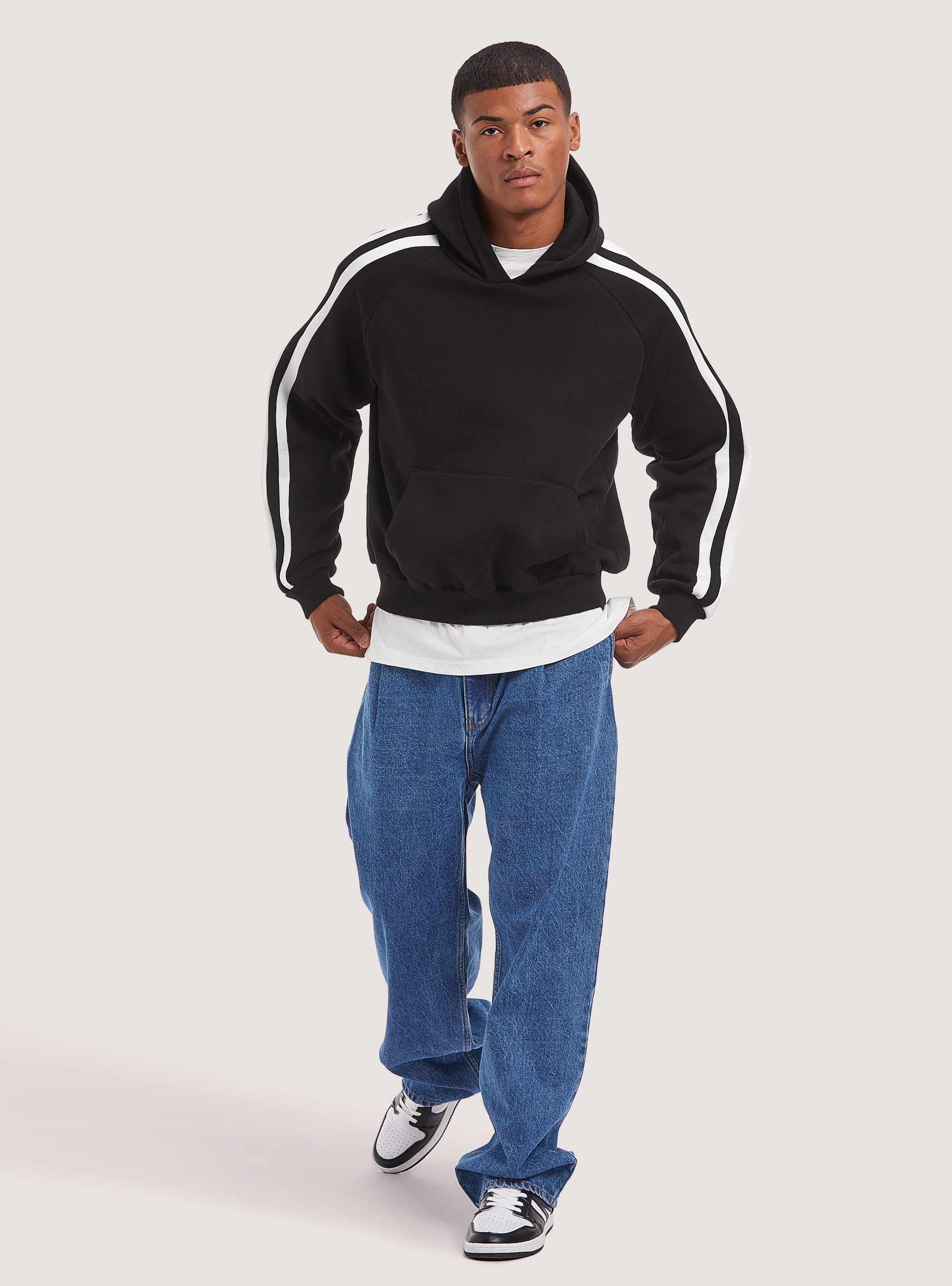 Felpa cropped clearance con cappuccio