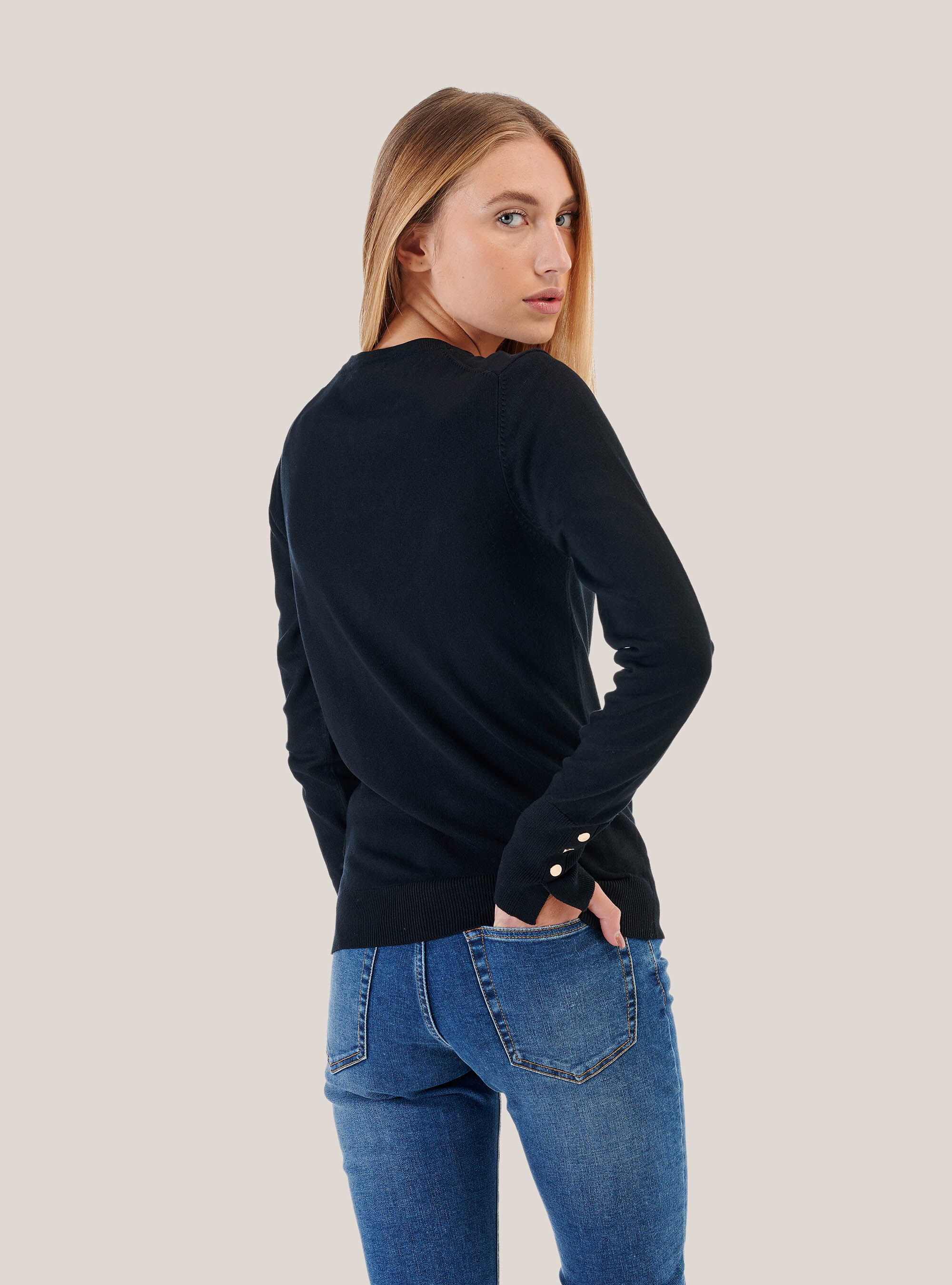 Pull col rond coupe confort, C101 BLACK