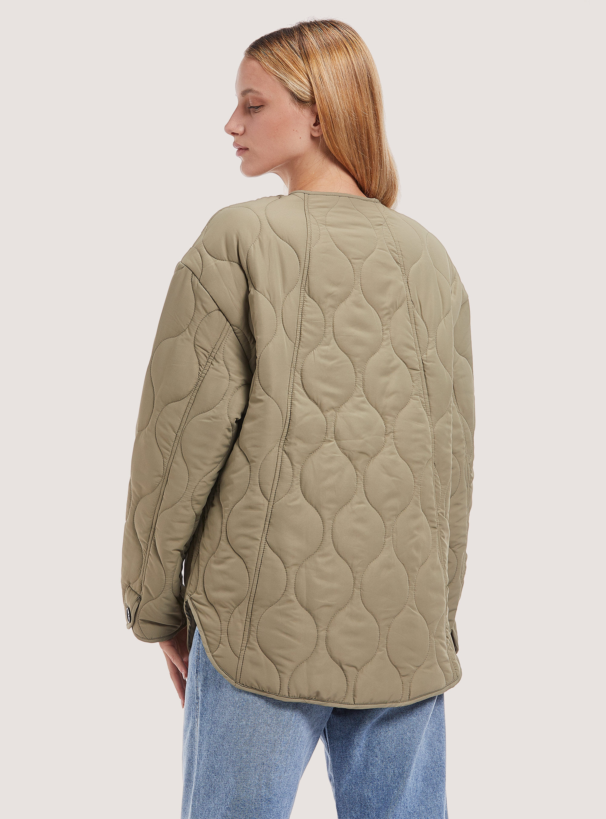 Quilted jacket with recycled padding