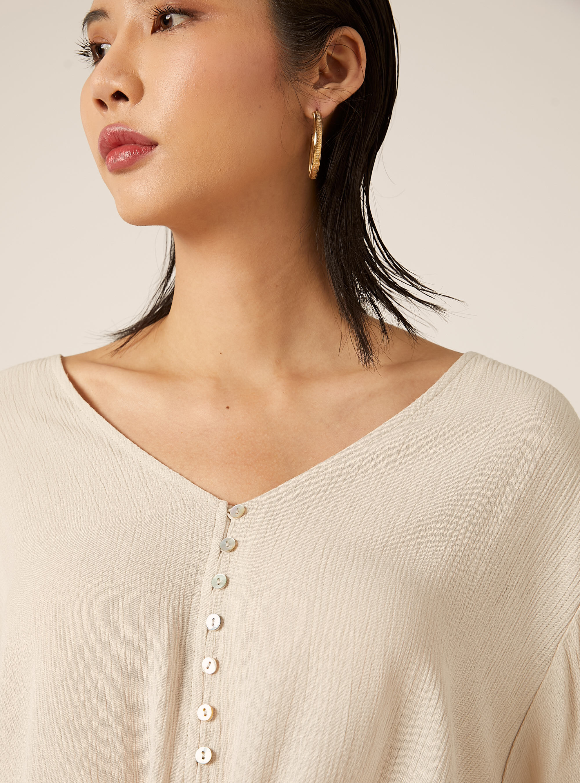 Solid color V-neck shirt with tie-waist, BG3 BEIGE LIGHT