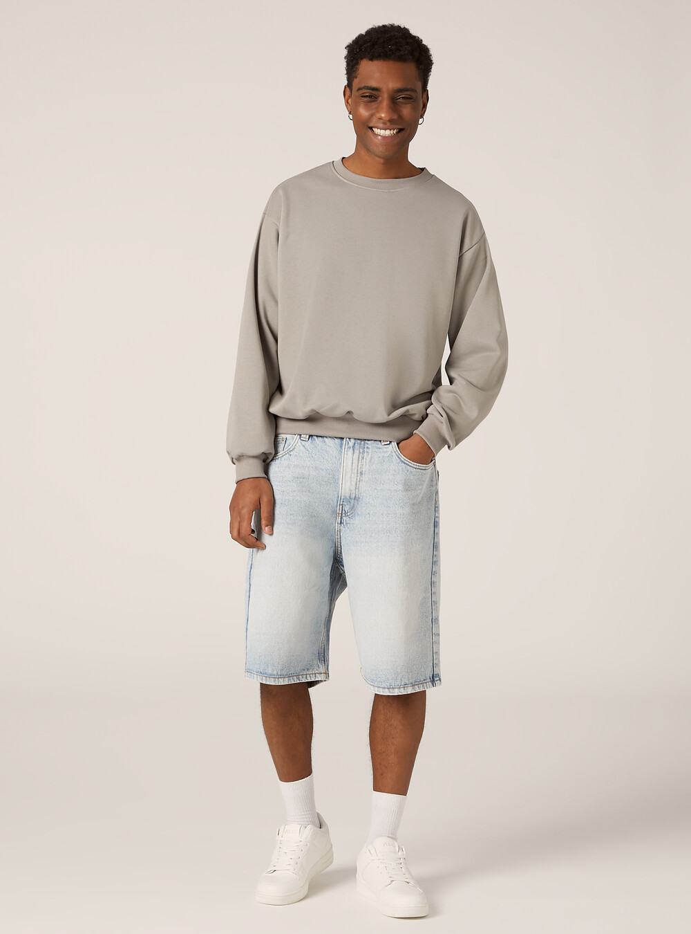 Boxy fit crewneck sweatshirt - Main Image