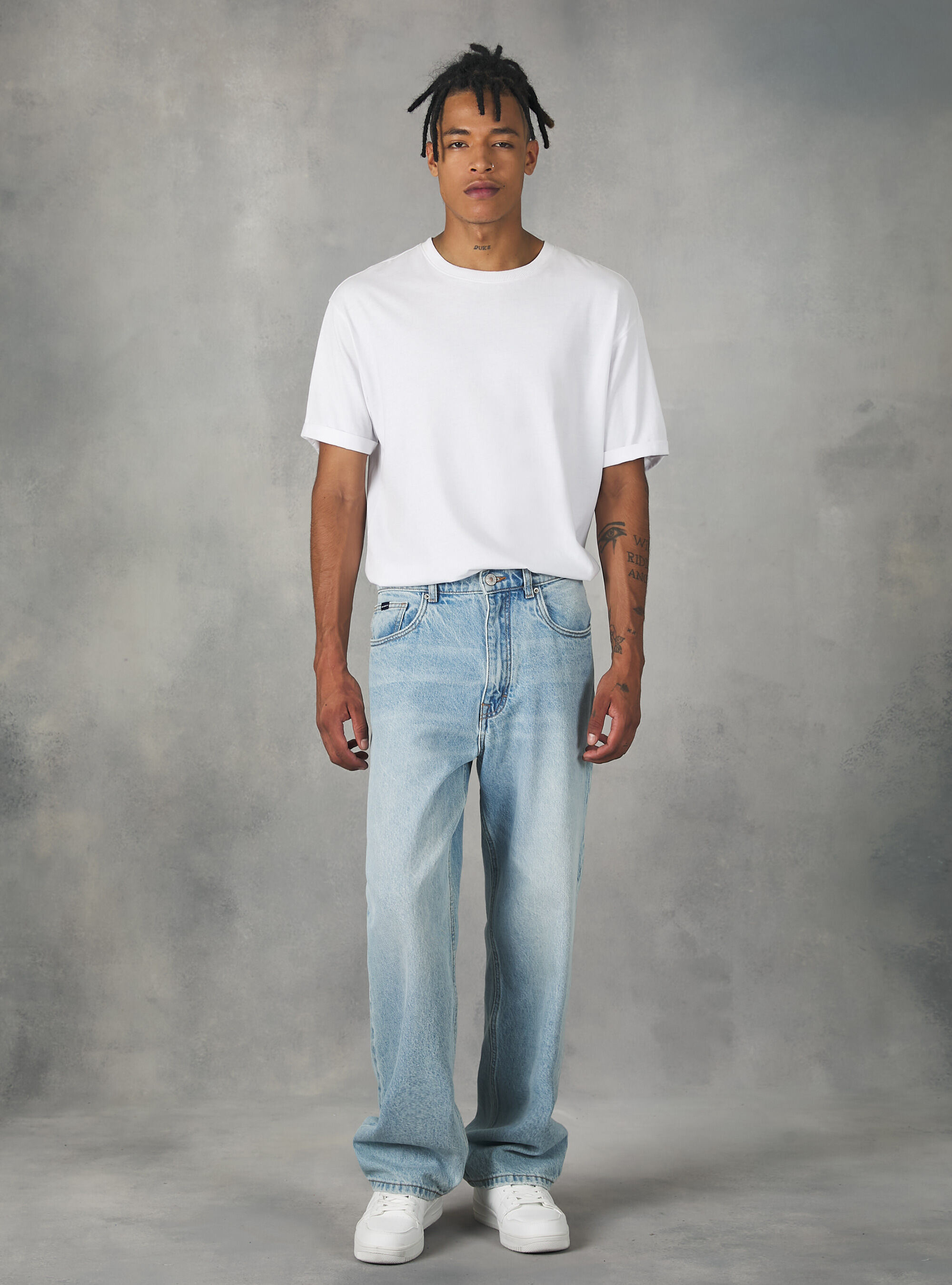 Loose fit jeans