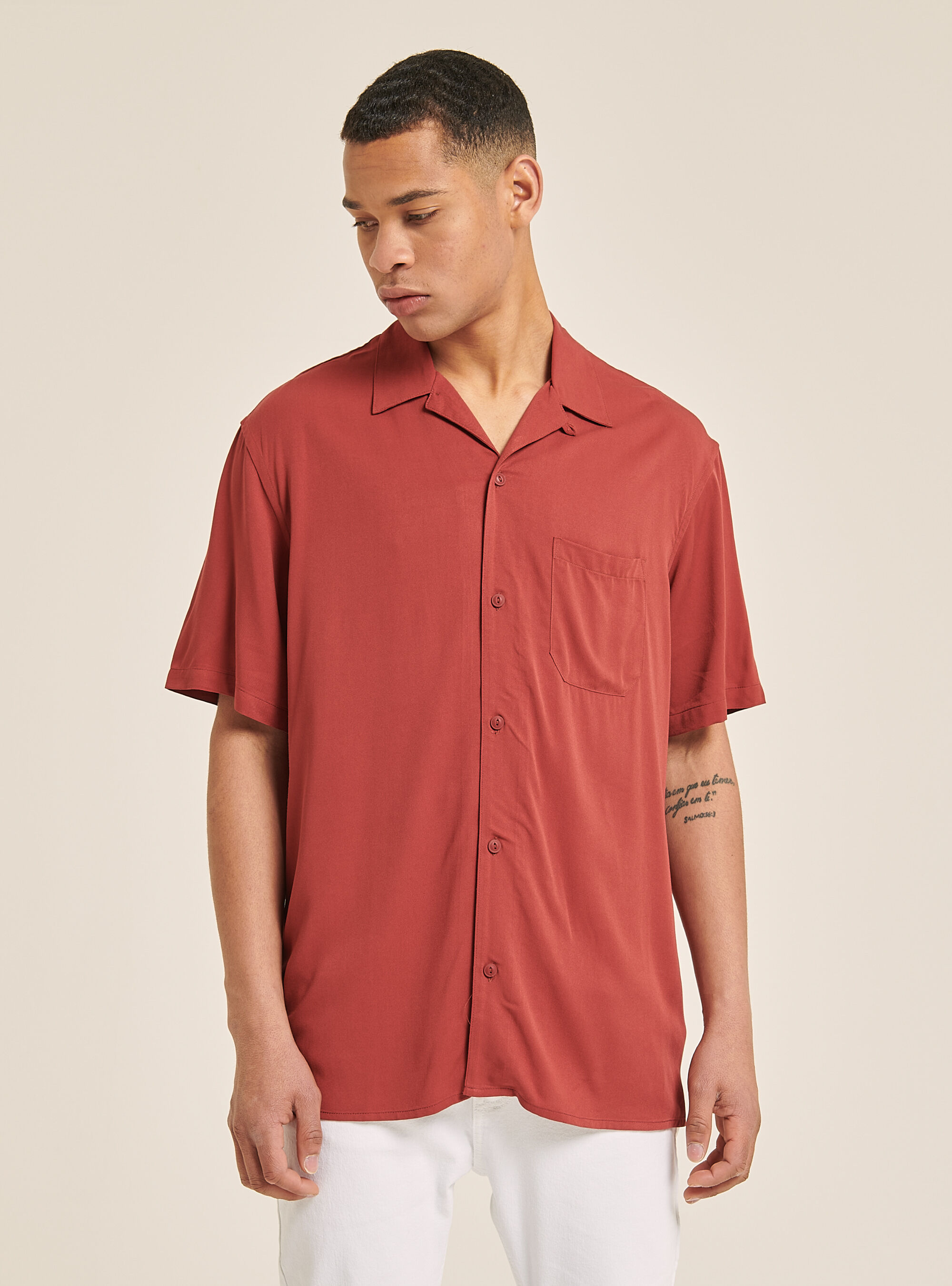 Camicia a maniche corte collo bowling