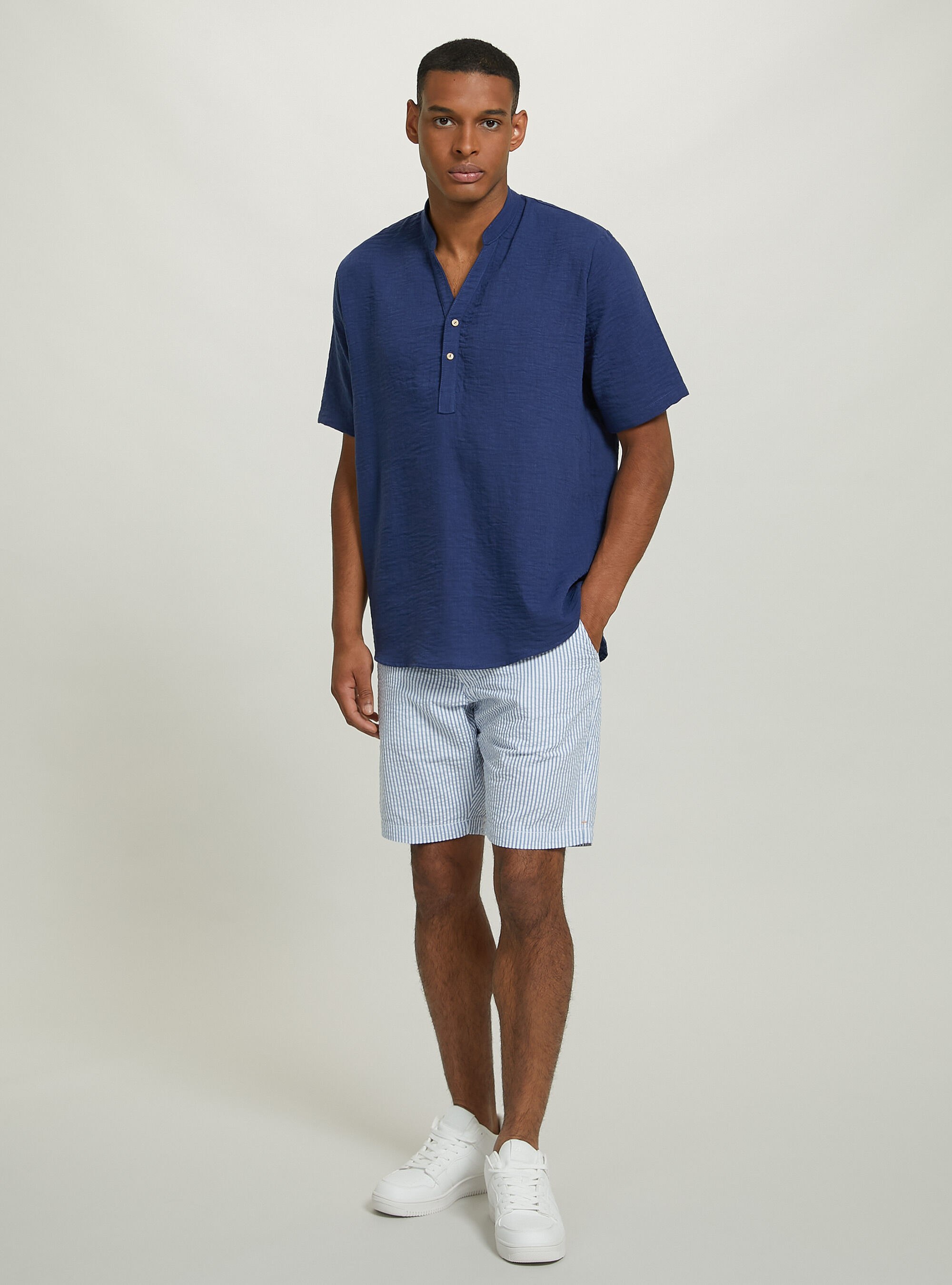 Pantaloncini a righe uomo shop