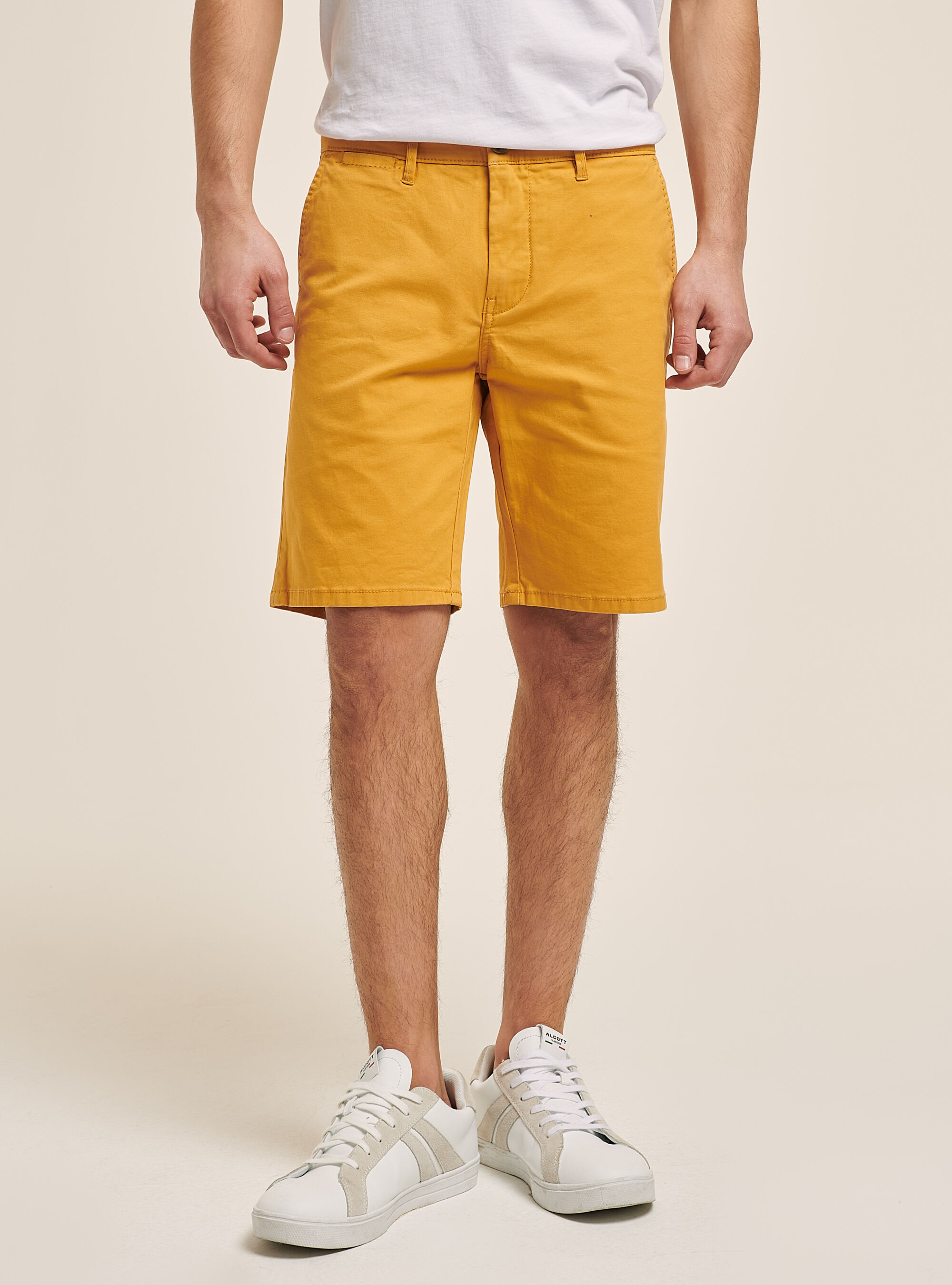 Bermuda in twill in tinta unita, SENAPE