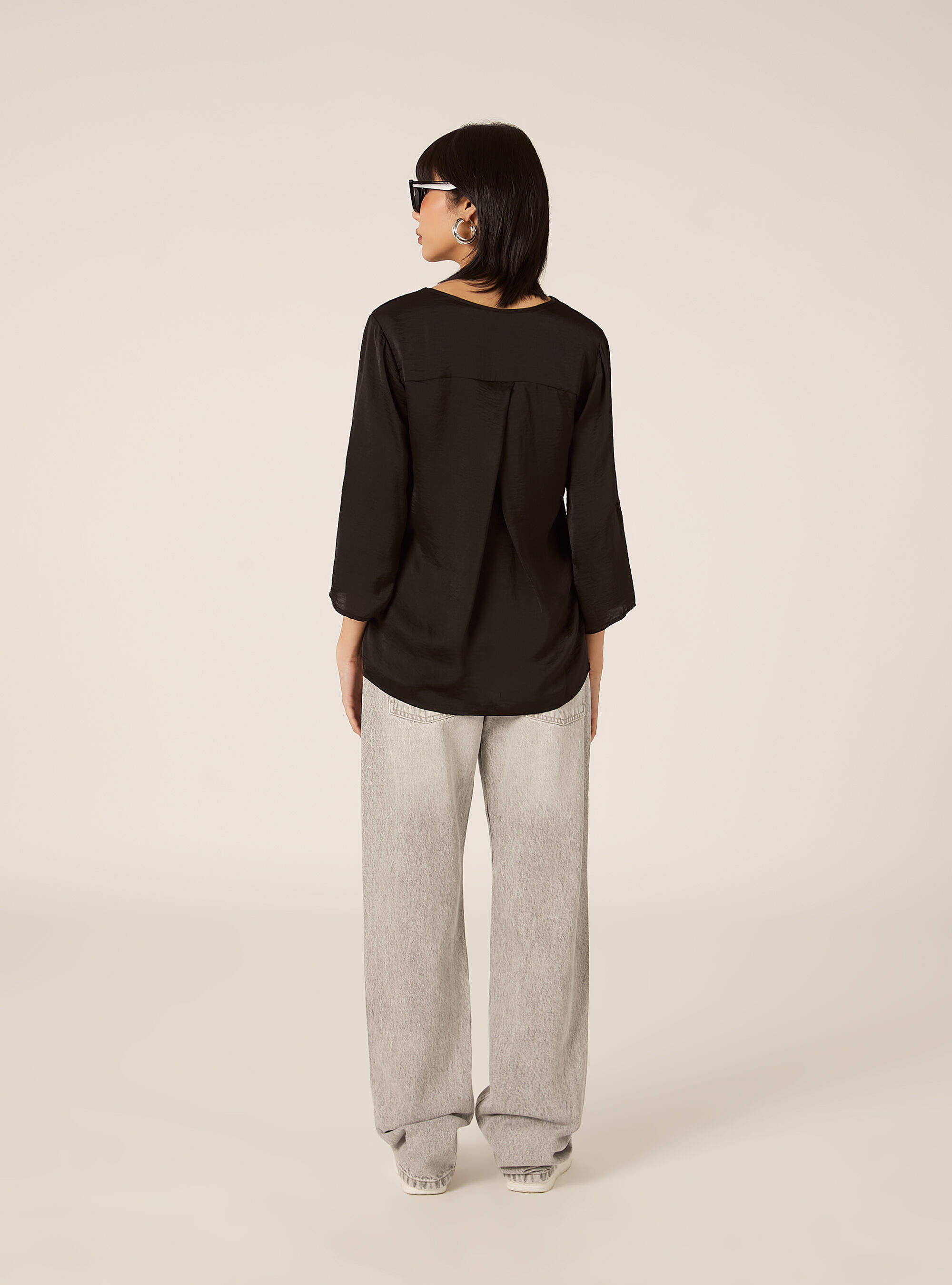 Plain neckline blouse, BK1 BLACK