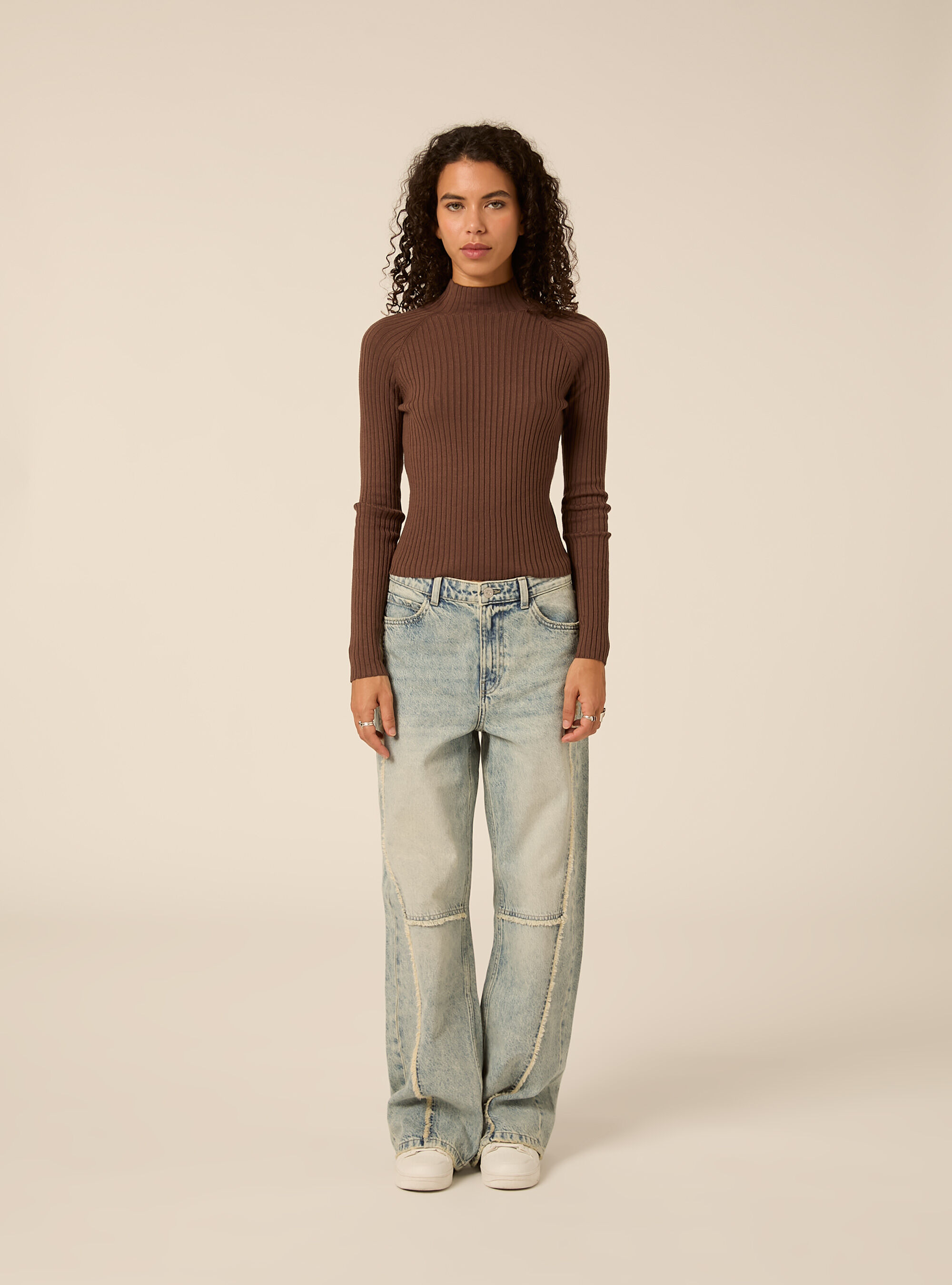 Ribbed mock neck jumper with raglan sleeves