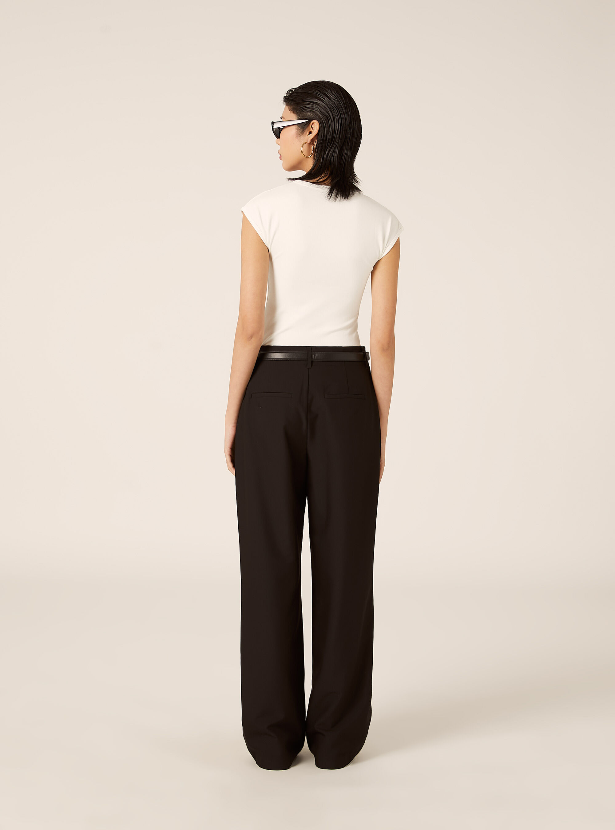 Pantaloni dritti eleganti con cintura, BK1 BLACK